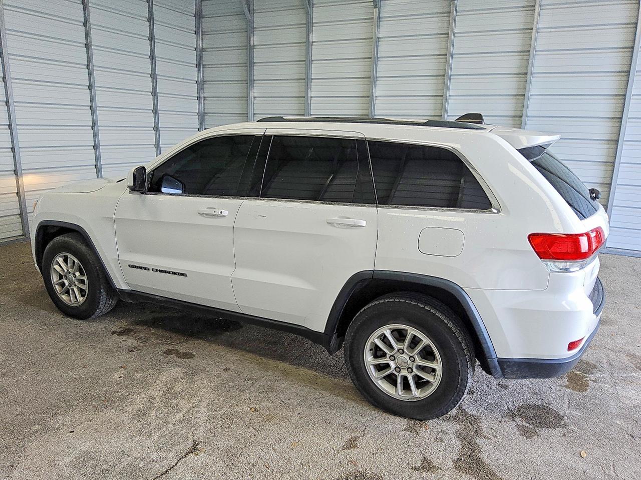 2018 Jeep Grand Cherokee Laredo White vin: 1C4RJEAG0JC412366