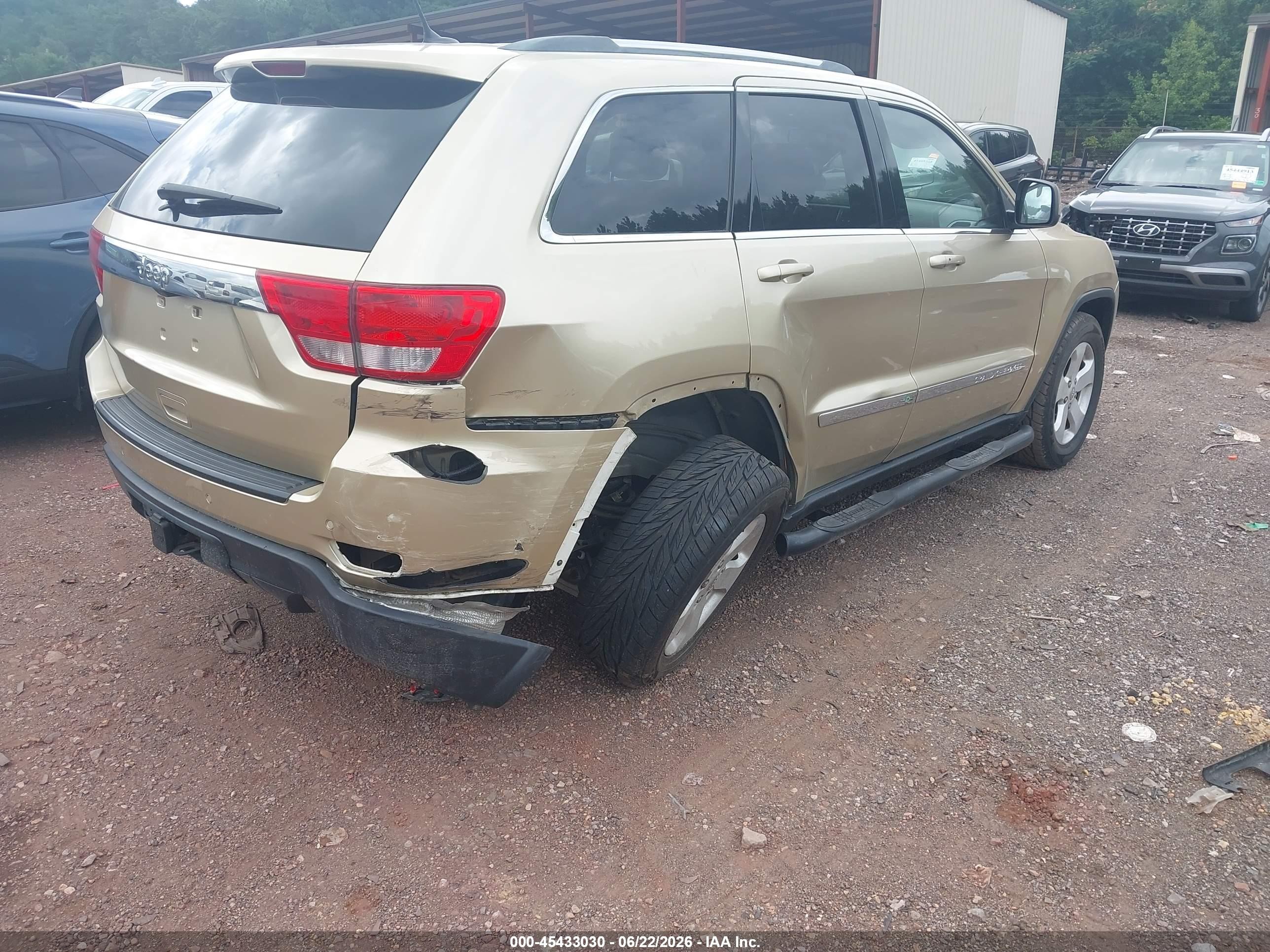 2012 Jeep Grand Cherokee Laredo Gold vin: 1C4RJEAG1CC142356
