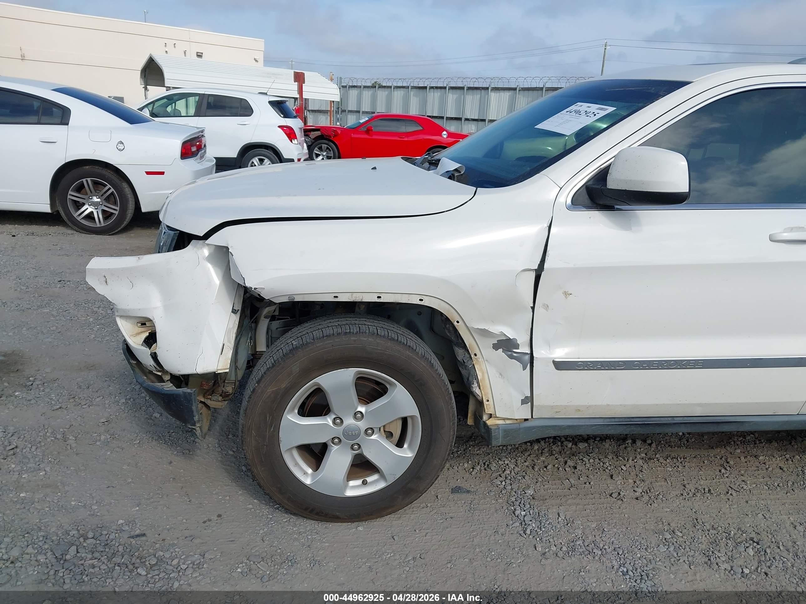2012 Jeep Grand Cherokee Laredo White vin: 1C4RJEAG1CC201938