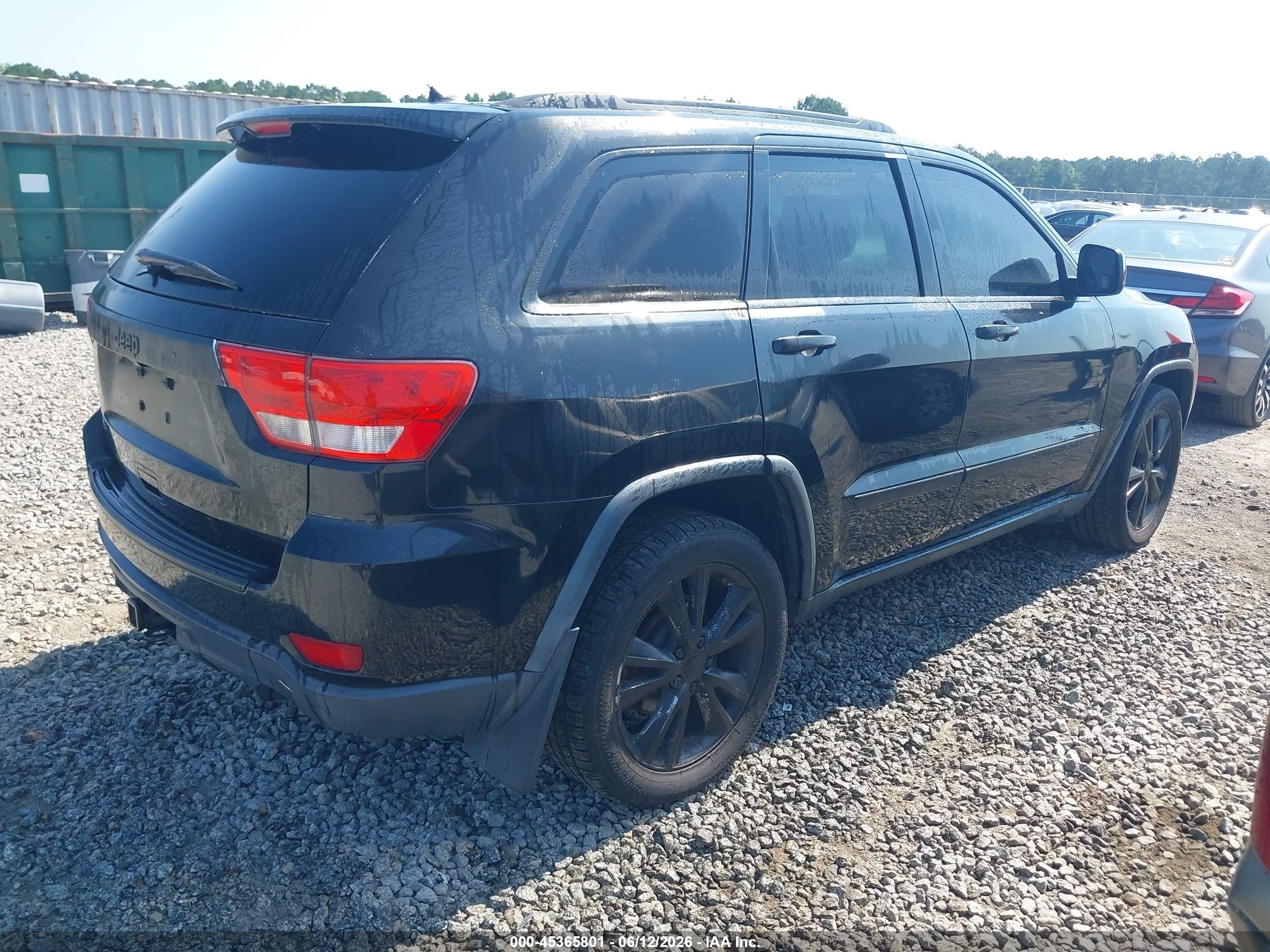 2012 Jeep Grand Cherokee Laredo Черный vin: 1C4RJEAG1CC282133