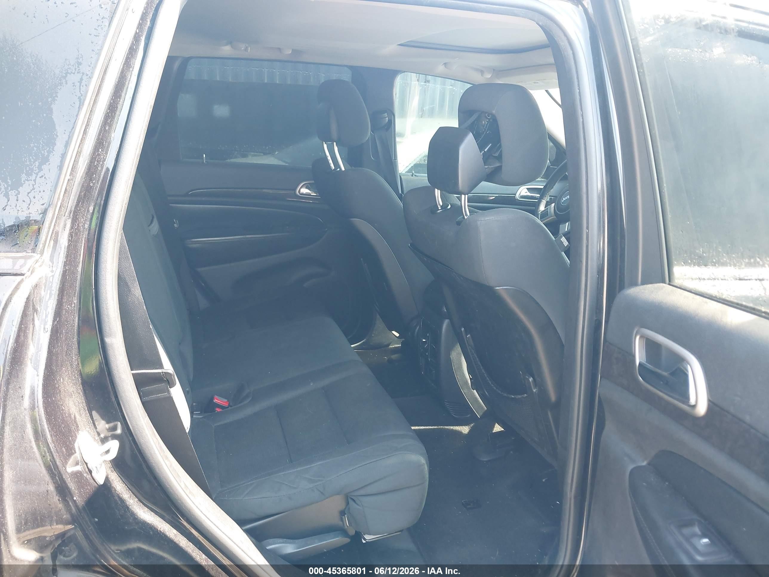 2012 Jeep Grand Cherokee Laredo Черный vin: 1C4RJEAG1CC282133