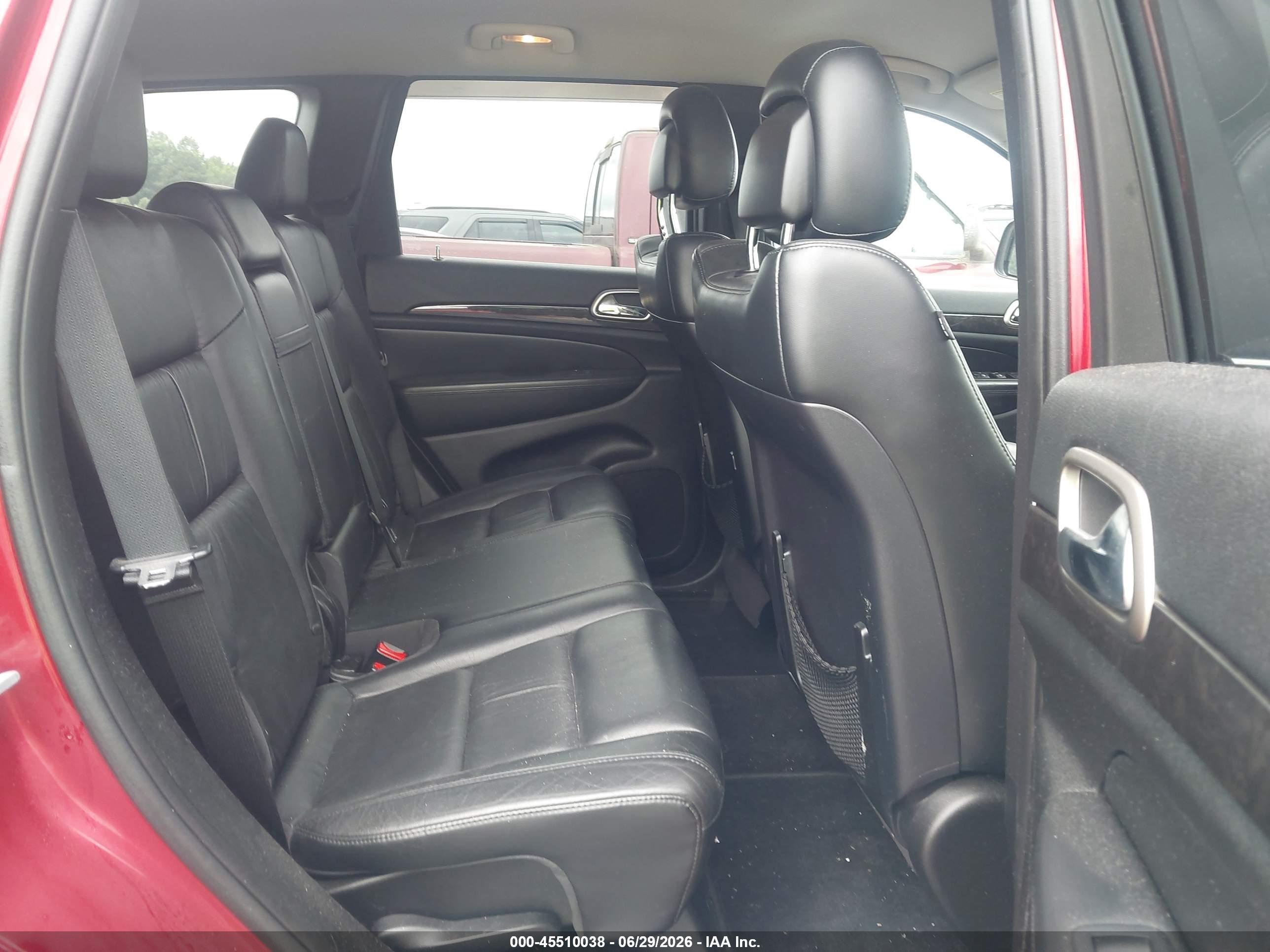 2013 Jeep Grand Cherokee Laredo Burgundy vin: 1C4RJEAG1DC507765