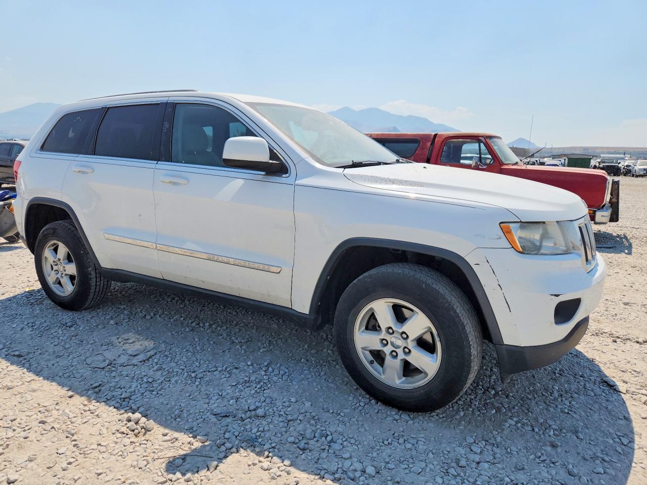 2013 Jeep Grand Cherokee Laredo Белый vin: 1C4RJEAG1DC514196