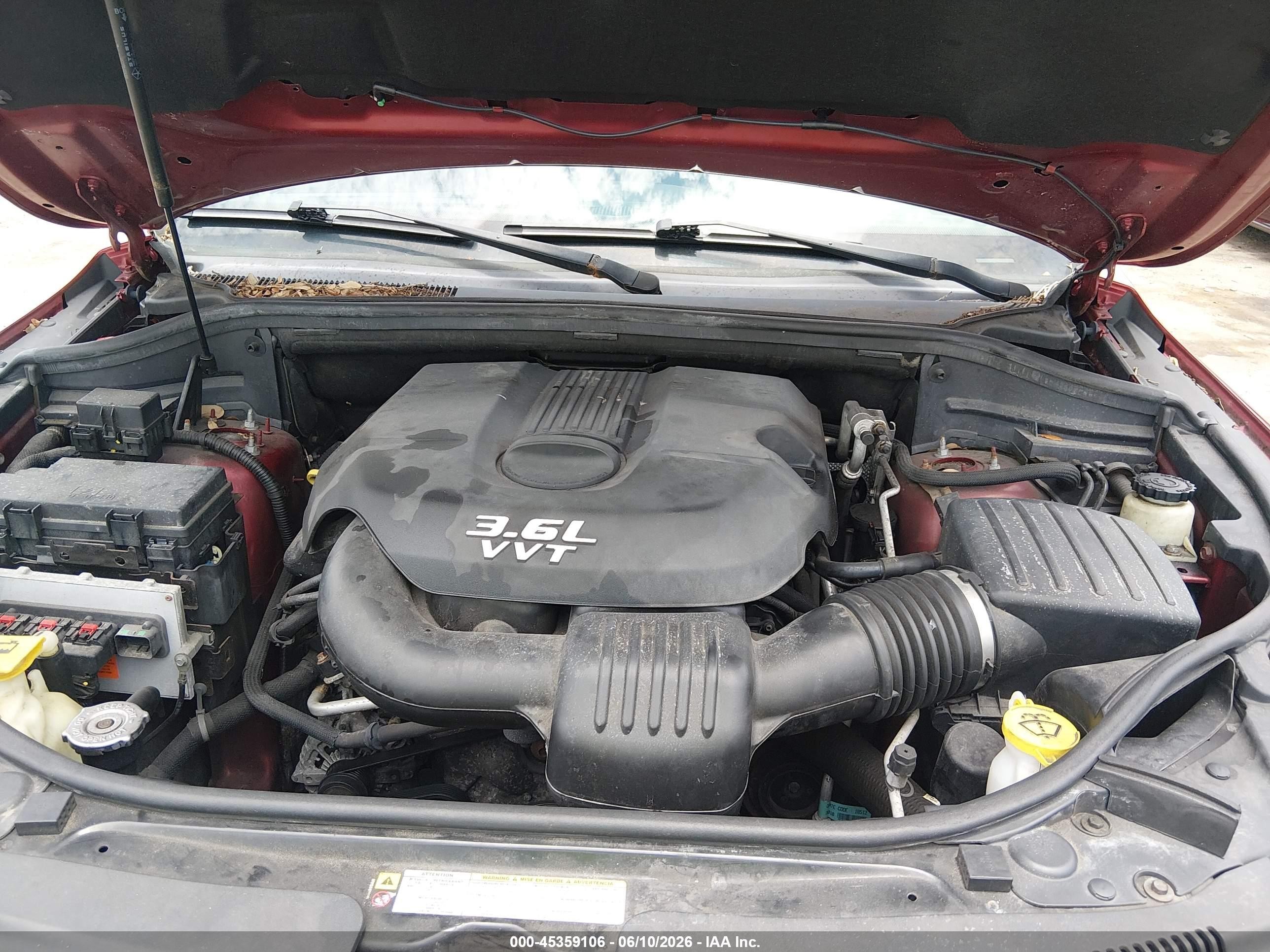 2013 Jeep Grand Cherokee Laredo Red vin: 1C4RJEAG1DC545965