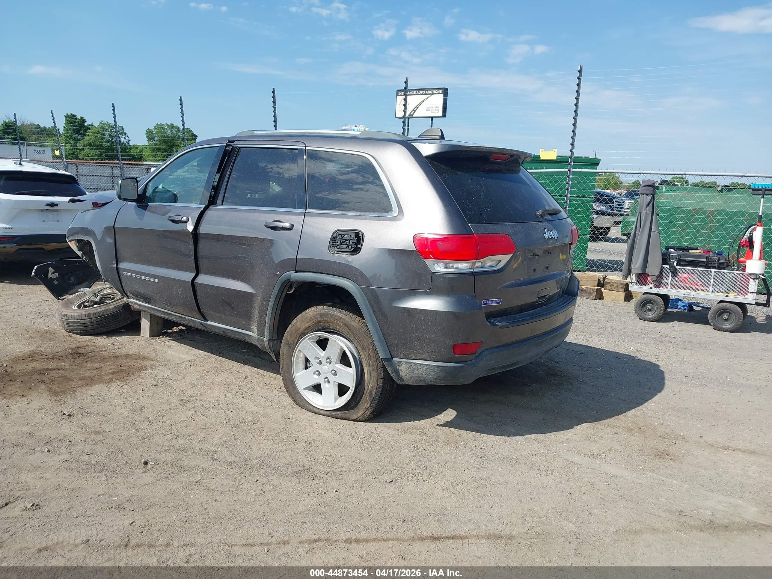 2014 Jeep Grand Cherokee Laredo Gray vin: 1C4RJEAG1EC206950