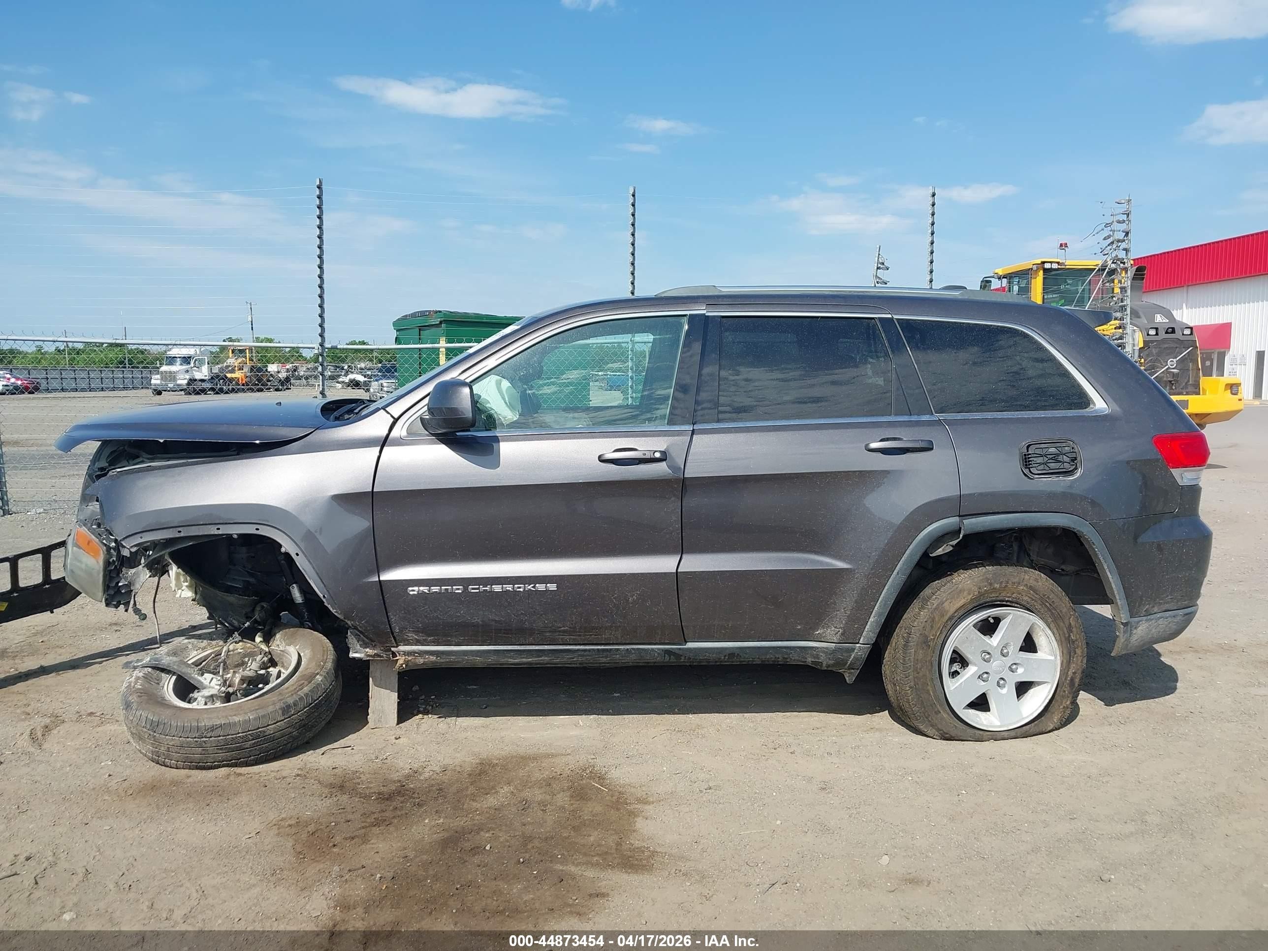2014 Jeep Grand Cherokee Laredo Gray vin: 1C4RJEAG1EC206950