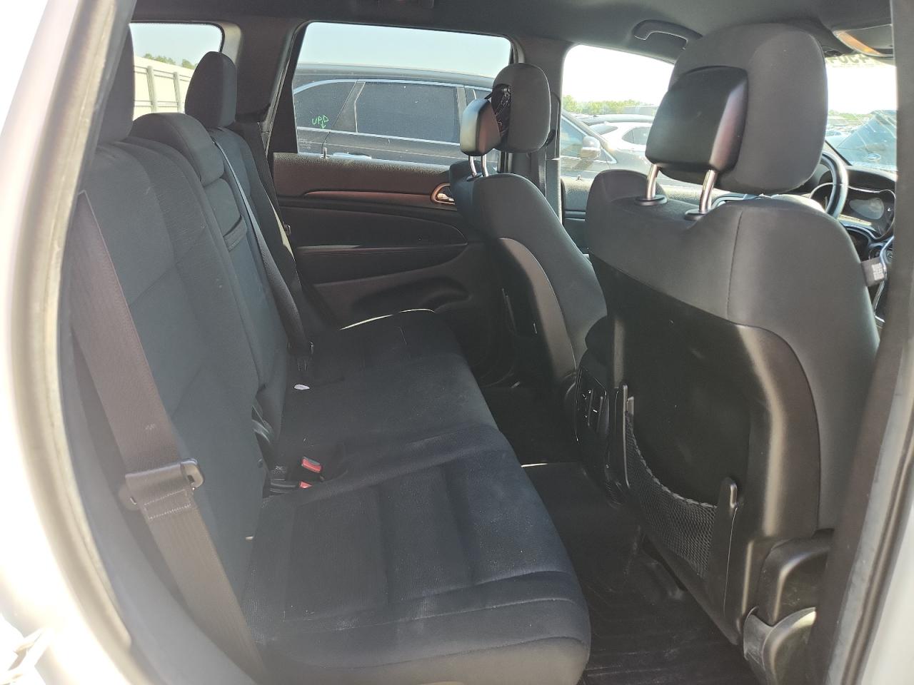 2014 Jeep Grand Cherokee Laredo Белый vin: 1C4RJEAG1EC387127