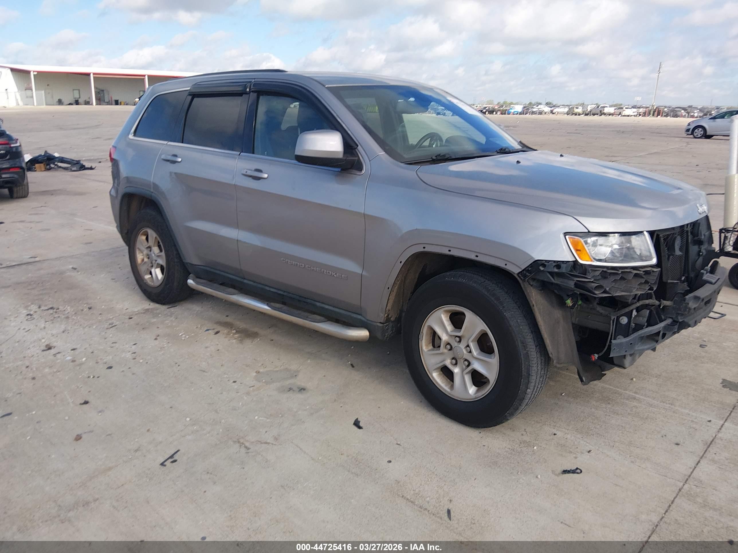 2015 Jeep Grand Cherokee Laredo Серый vin: 1C4RJEAG1FC235706