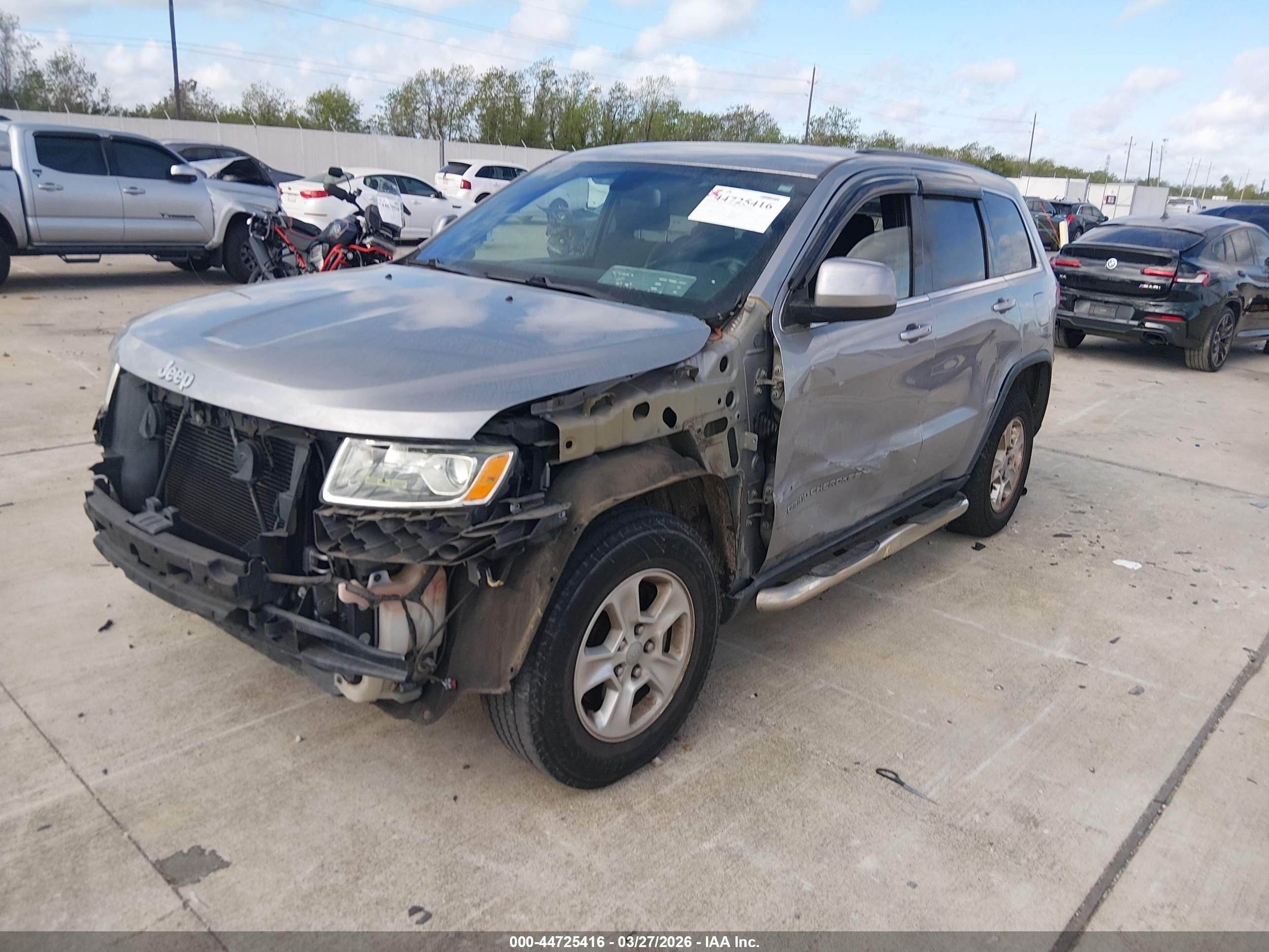 2015 Jeep Grand Cherokee Laredo Серый vin: 1C4RJEAG1FC235706