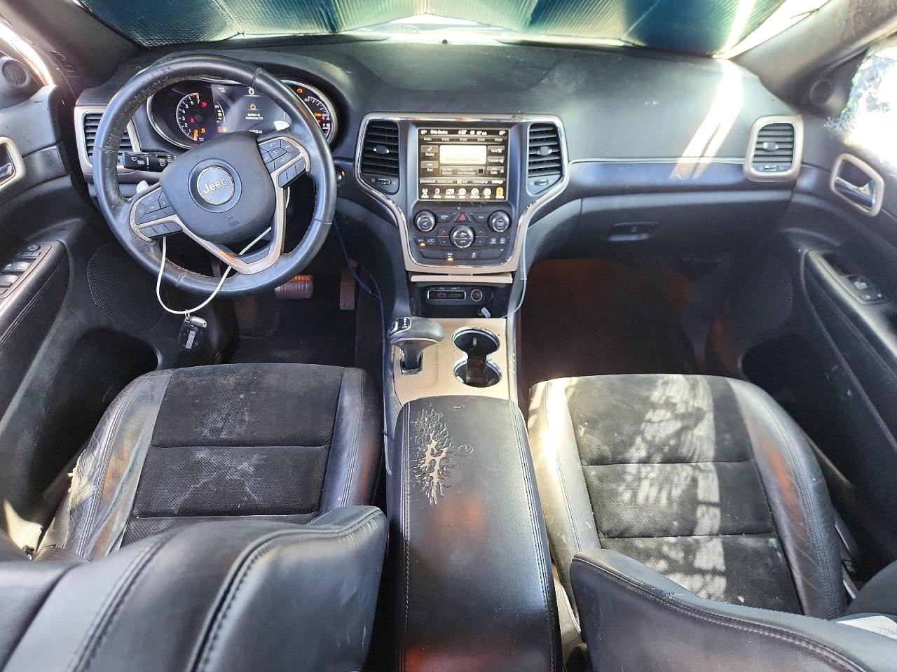2015 Jeep Grand Cherokee Laredo Silver vin: 1C4RJEAG1FC654140