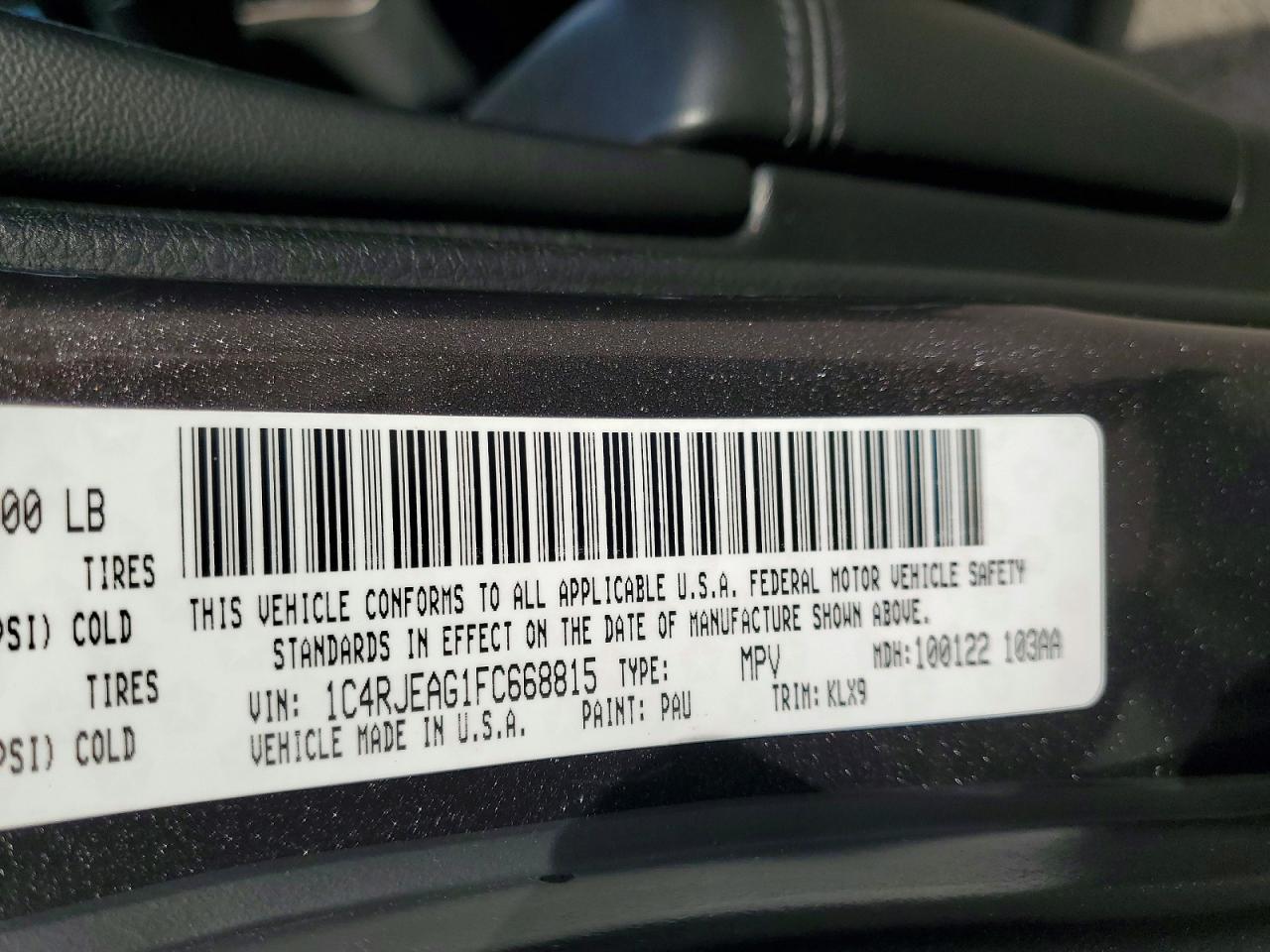 2015 Jeep Grand Cherokee Laredo Gray vin: 1C4RJEAG1FC668815