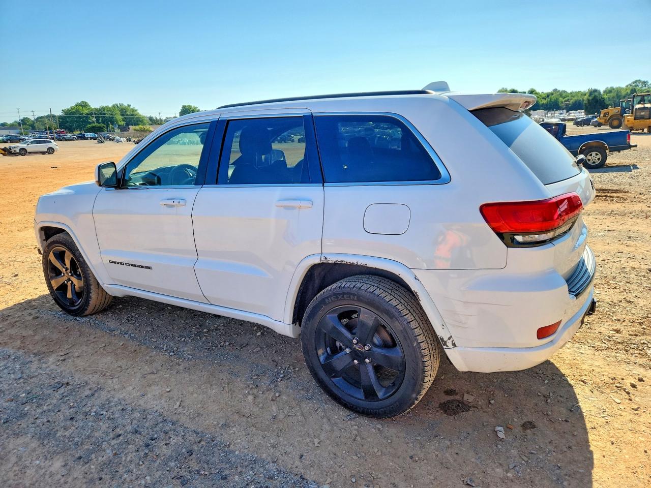 2015 Jeep Grand Cherokee Laredo White vin: 1C4RJEAG1FC915668