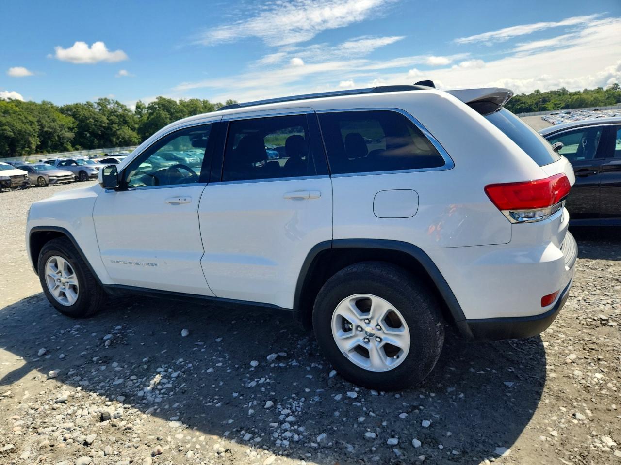 2015 Jeep Grand Cherokee Laredo White vin: 1C4RJEAG1FC926590
