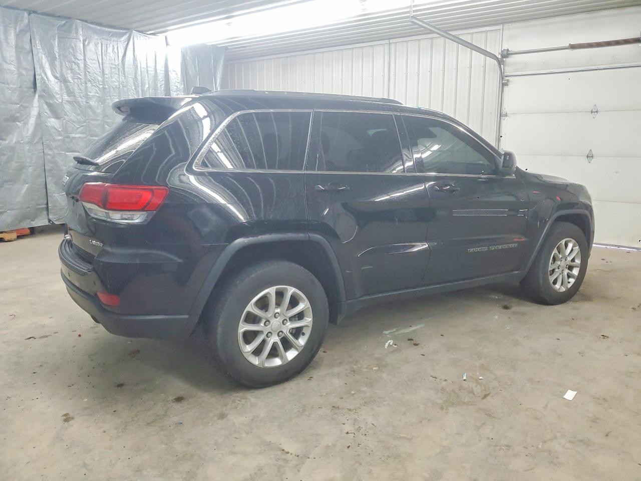 2021 Jeep Grand Cherokee Laredo Black vin: 1C4RJEAG1MC680752