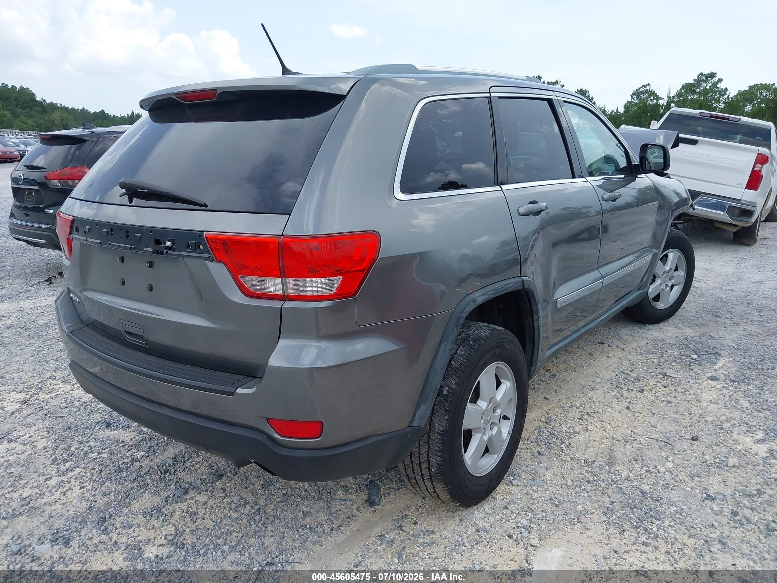 2012 Jeep Grand Cherokee Laredo Серый vin: 1C4RJEAG2CC215265