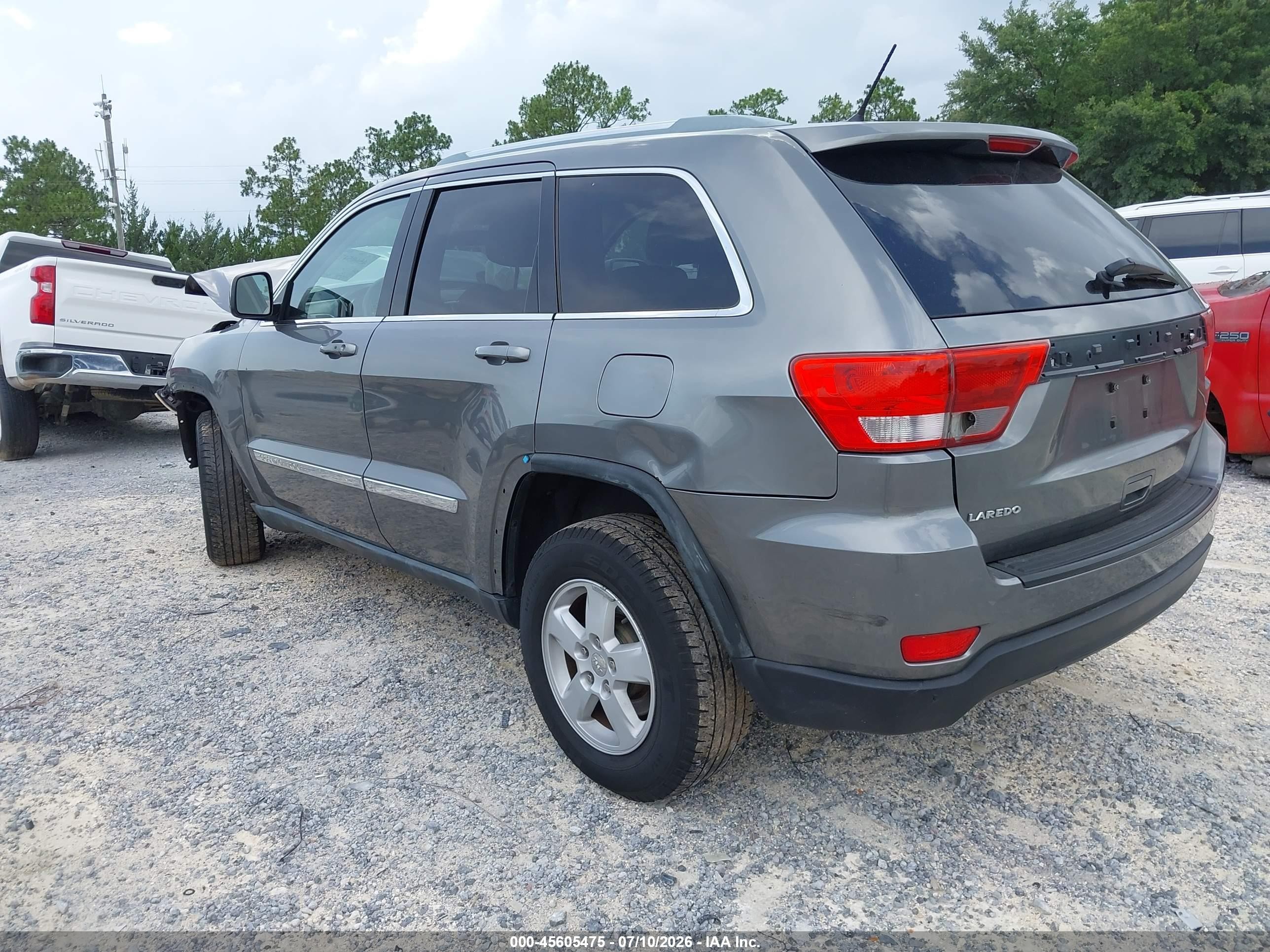 2012 Jeep Grand Cherokee Laredo Серый vin: 1C4RJEAG2CC215265