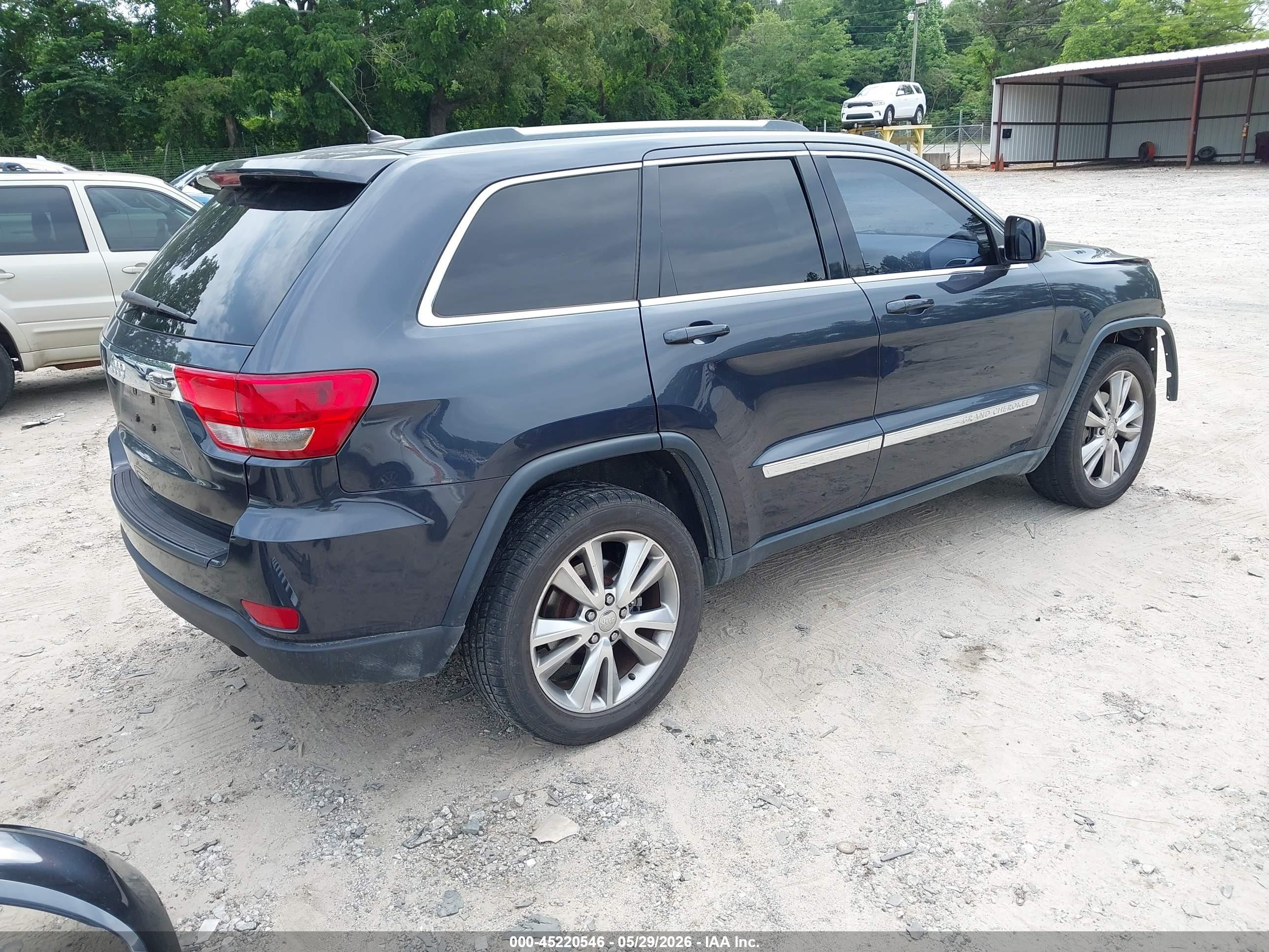 2013 Jeep Grand Cherokee Laredo Gray vin: 1C4RJEAG2DC569644