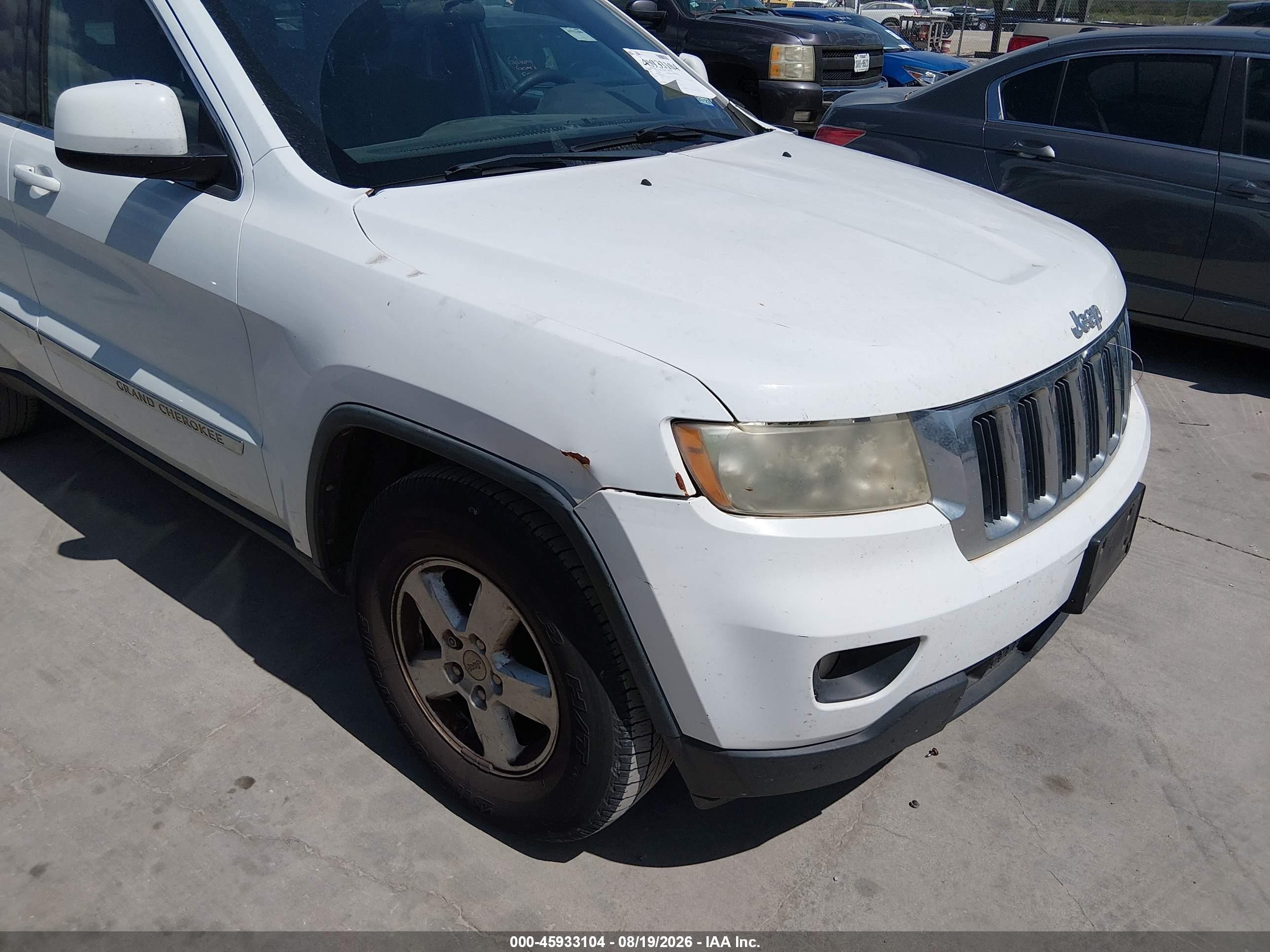 2013 Jeep Grand Cherokee Laredo White vin: 1C4RJEAG2DC632399