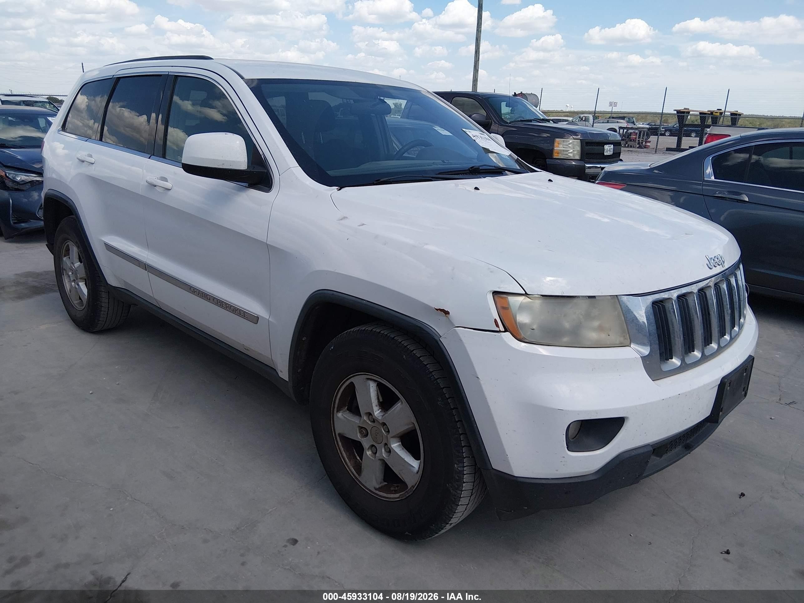 2013 Jeep Grand Cherokee Laredo White vin: 1C4RJEAG2DC632399