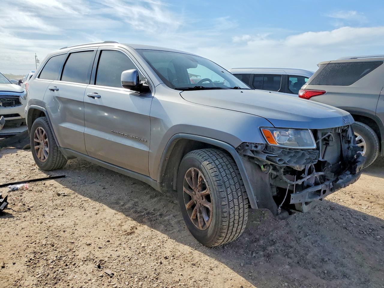 2014 Jeep Grand Cherokee Laredo Серебряный vin: 1C4RJEAG2EC281463