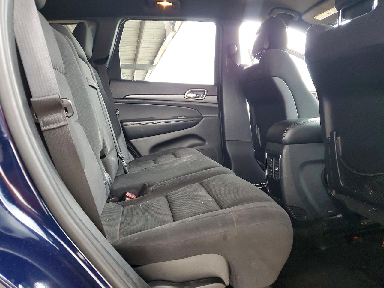 2015 Jeep Grand Cherokee Laredo Blue vin: 1C4RJEAG2FC131547