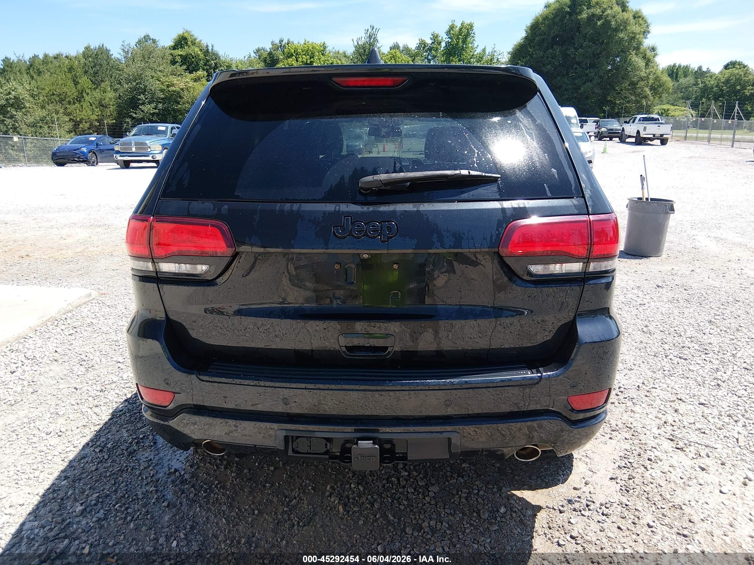 2015 Jeep Grand Cherokee Laredo Black vin: 1C4RJEAG2FC152432