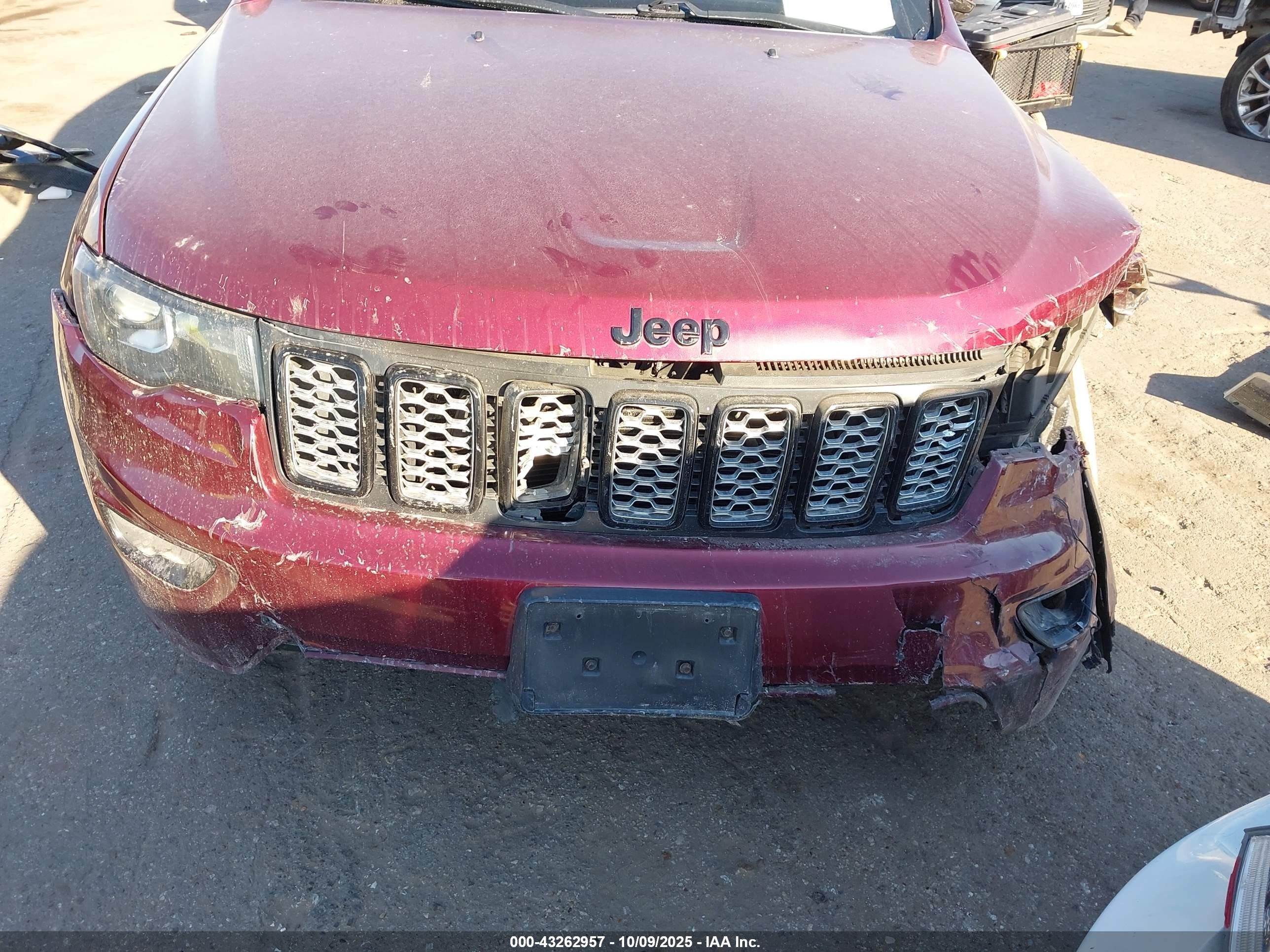2019 Jeep Grand Cherokee Altitude 4x2 Red vin: 1C4RJEAG2KC839260