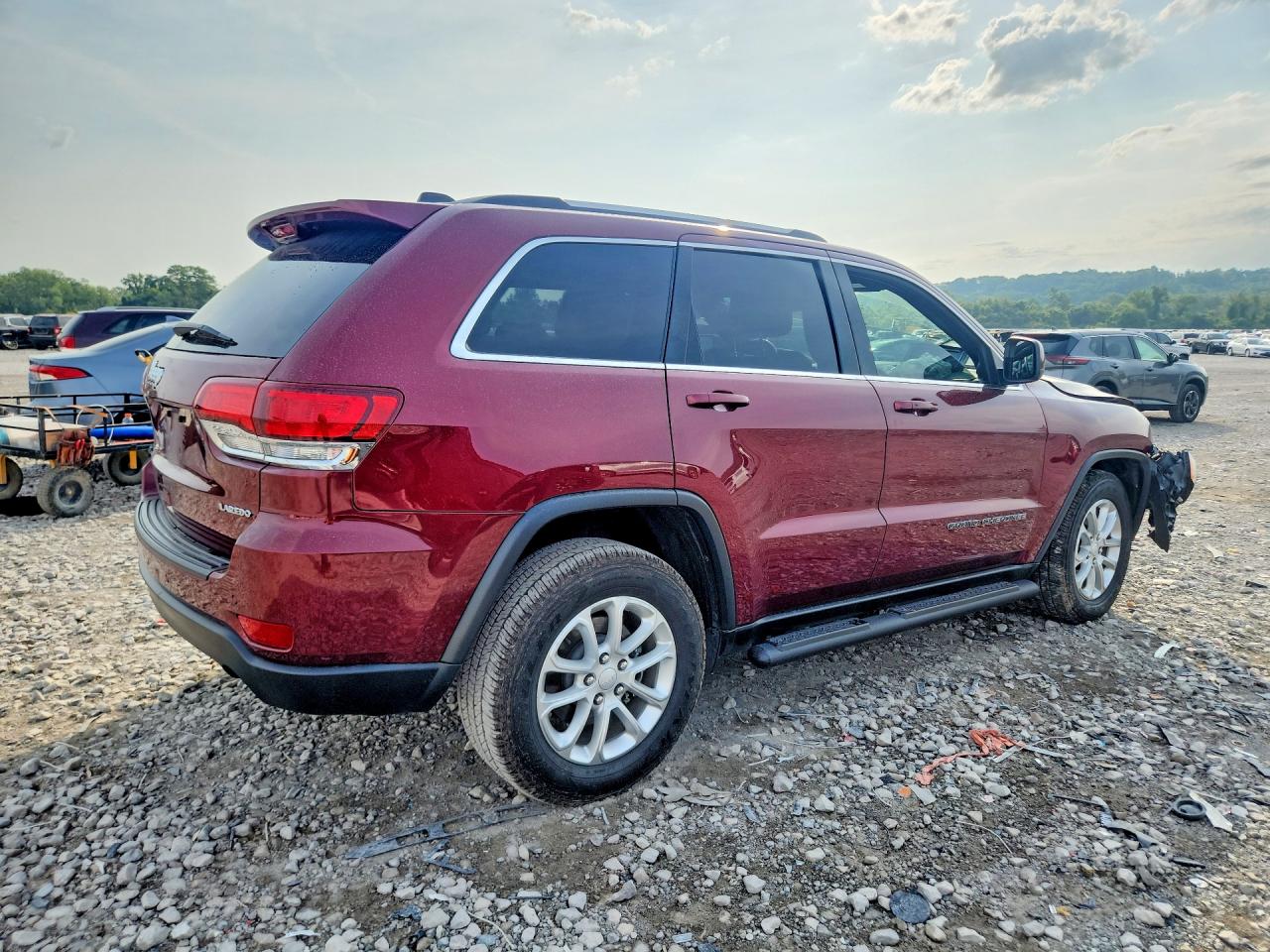 2021 Jeep Grand Cherokee Laredo Burgundy vin: 1C4RJEAG2MC625579