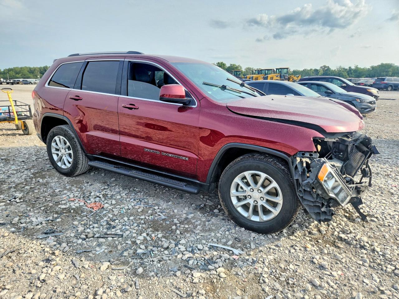 2021 Jeep Grand Cherokee Laredo Burgundy vin: 1C4RJEAG2MC625579