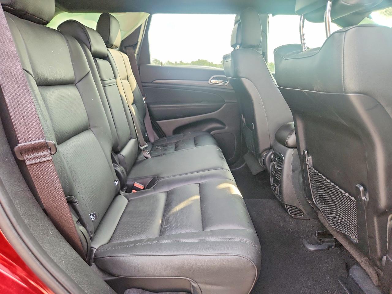 2021 Jeep Grand Cherokee Laredo Burgundy vin: 1C4RJEAG2MC625579