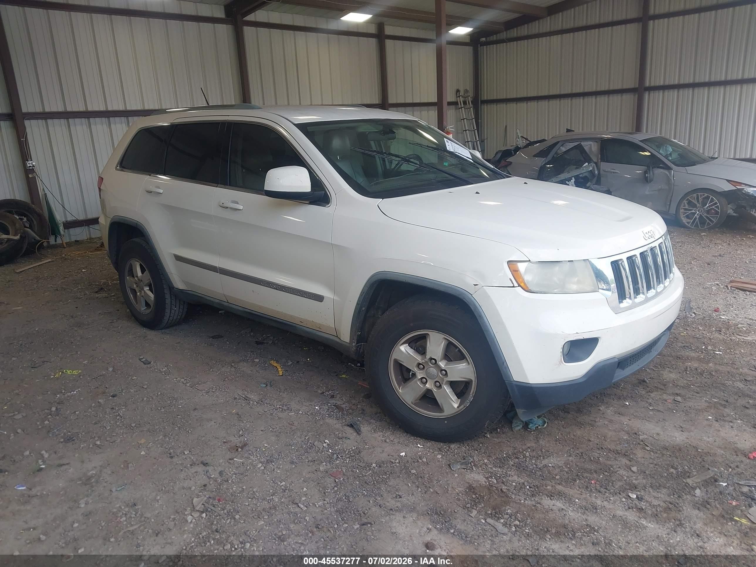 2012 Jeep Grand Cherokee Laredo White vin: 1C4RJEAG3CC177416