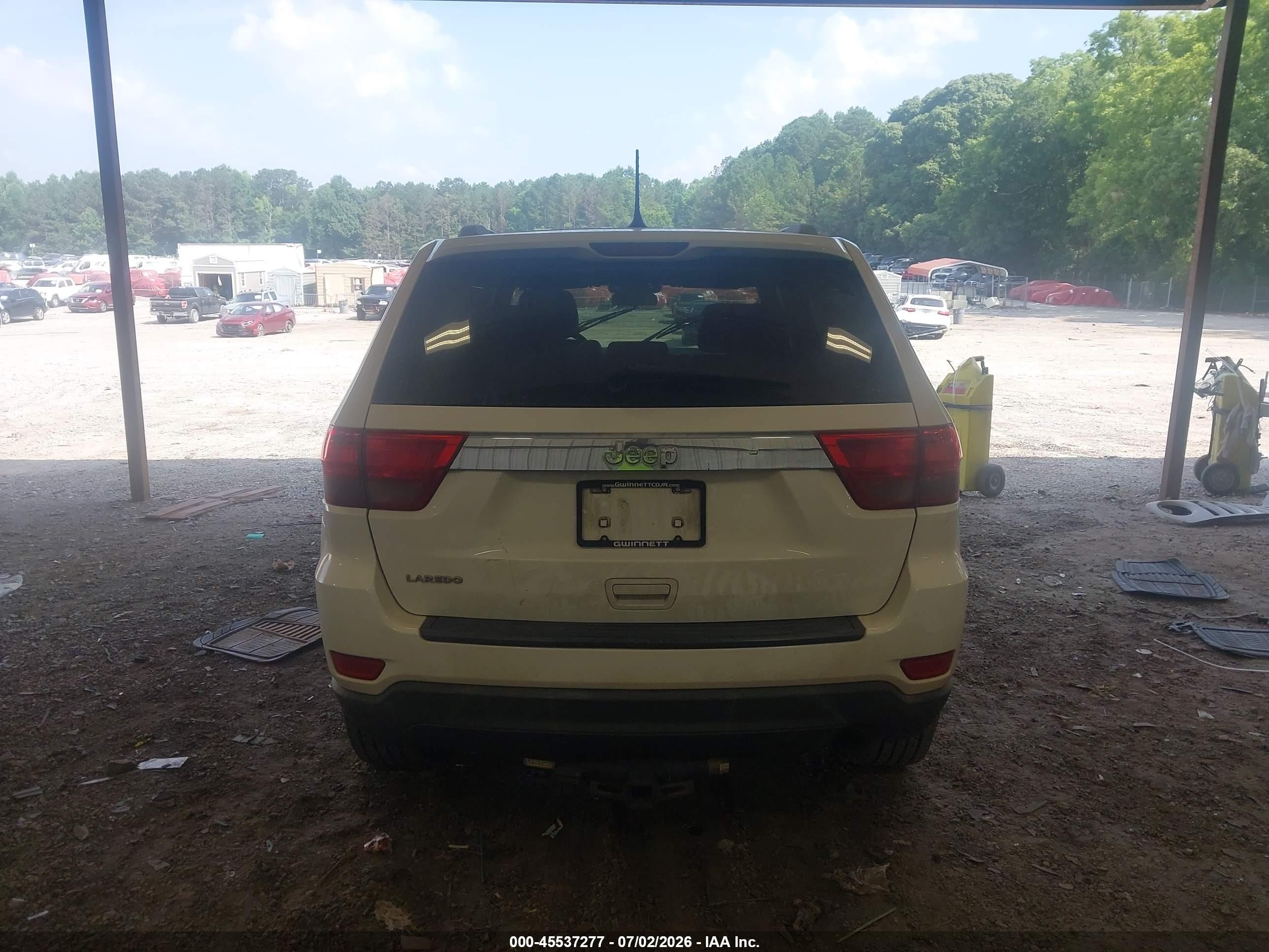 2012 Jeep Grand Cherokee Laredo White vin: 1C4RJEAG3CC177416