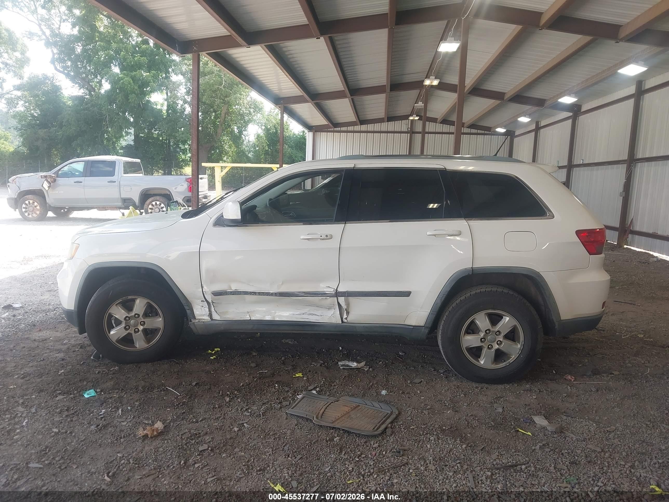 2012 Jeep Grand Cherokee Laredo White vin: 1C4RJEAG3CC177416