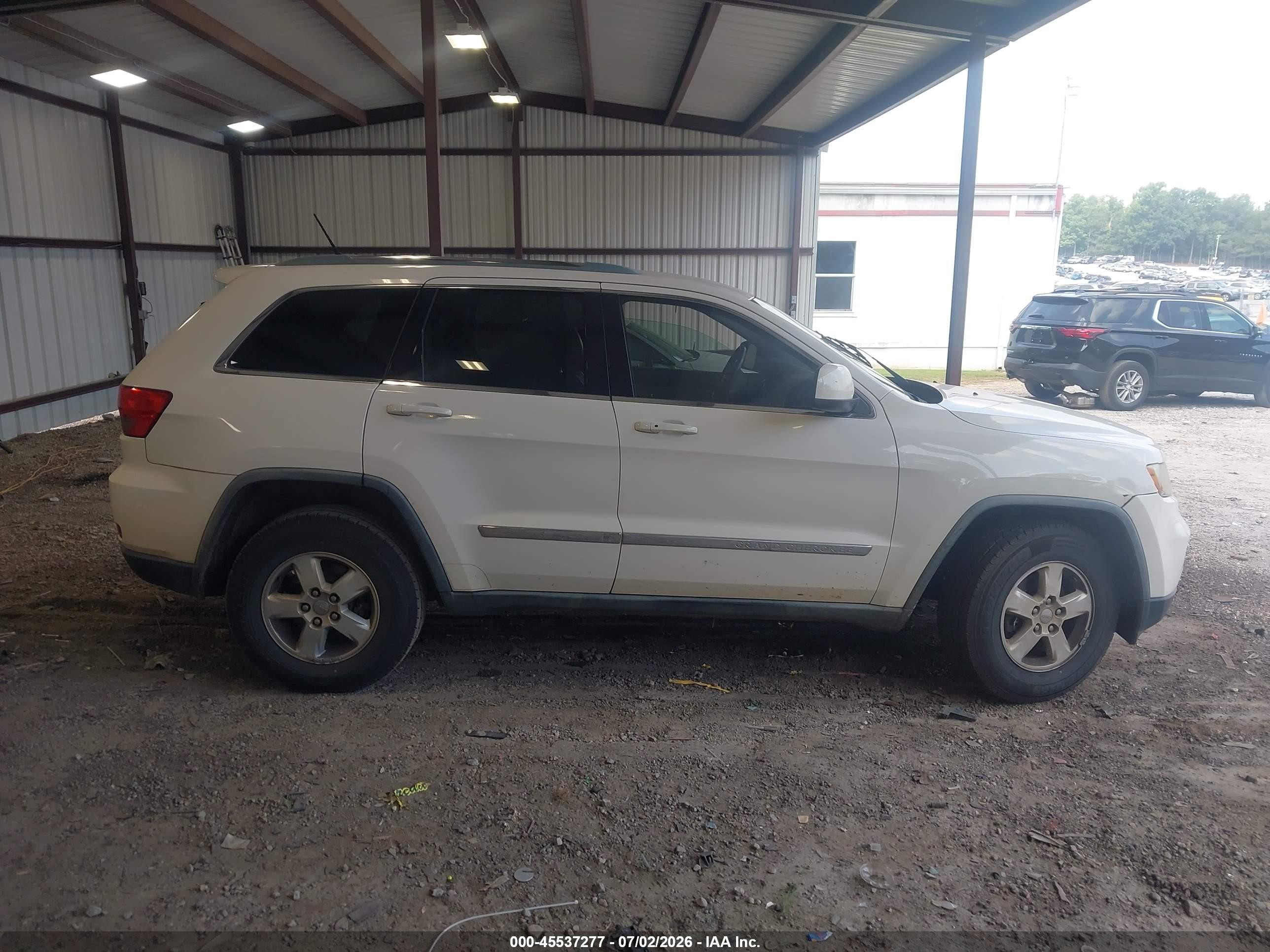2012 Jeep Grand Cherokee Laredo White vin: 1C4RJEAG3CC177416