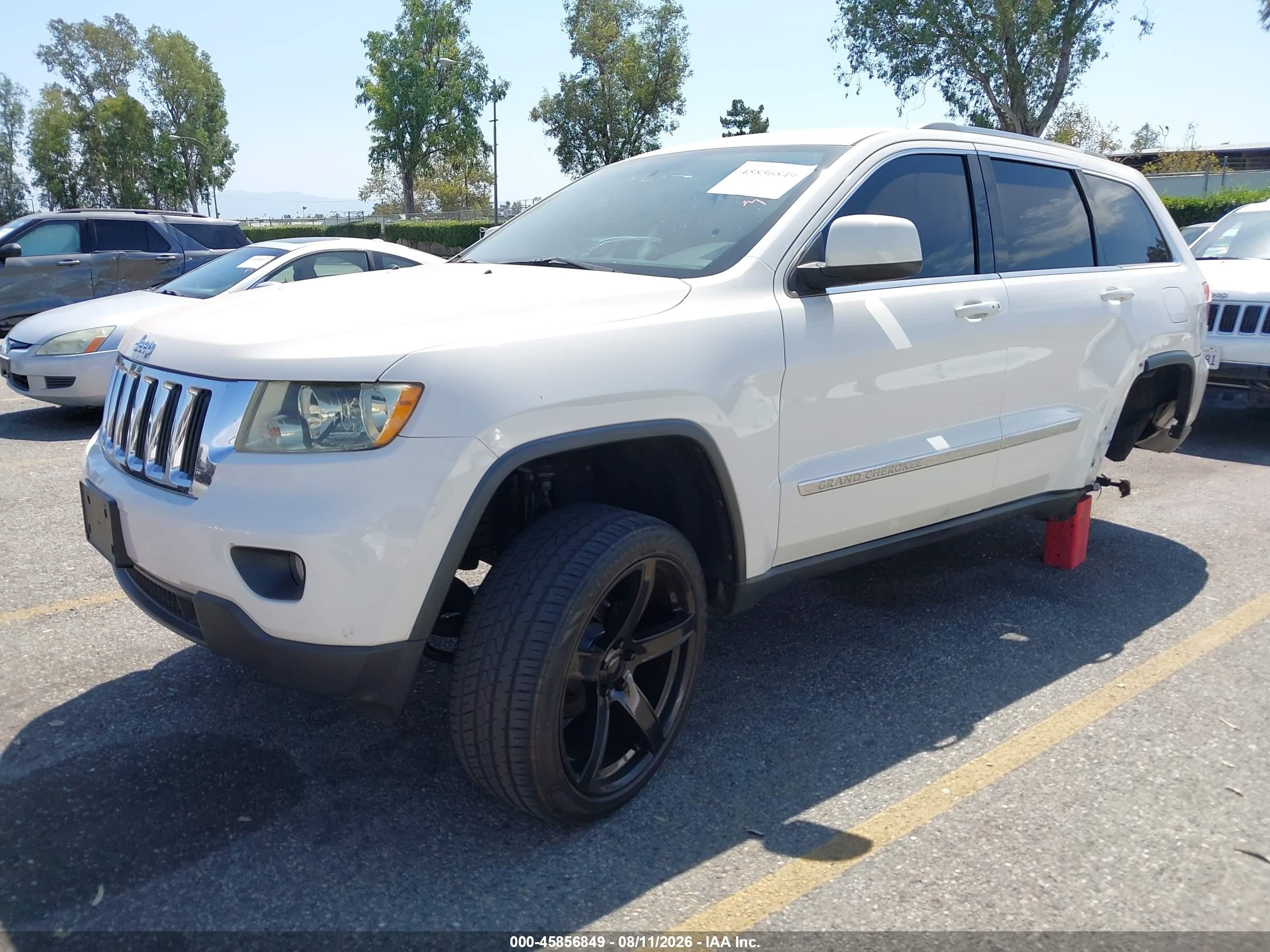 2012 Jeep Grand Cherokee Laredo White vin: 1C4RJEAG3CC239977