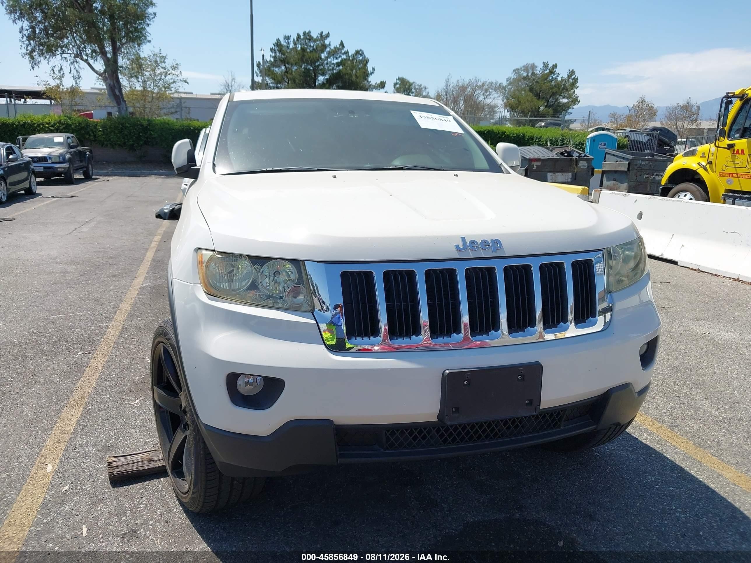 2012 Jeep Grand Cherokee Laredo White vin: 1C4RJEAG3CC239977
