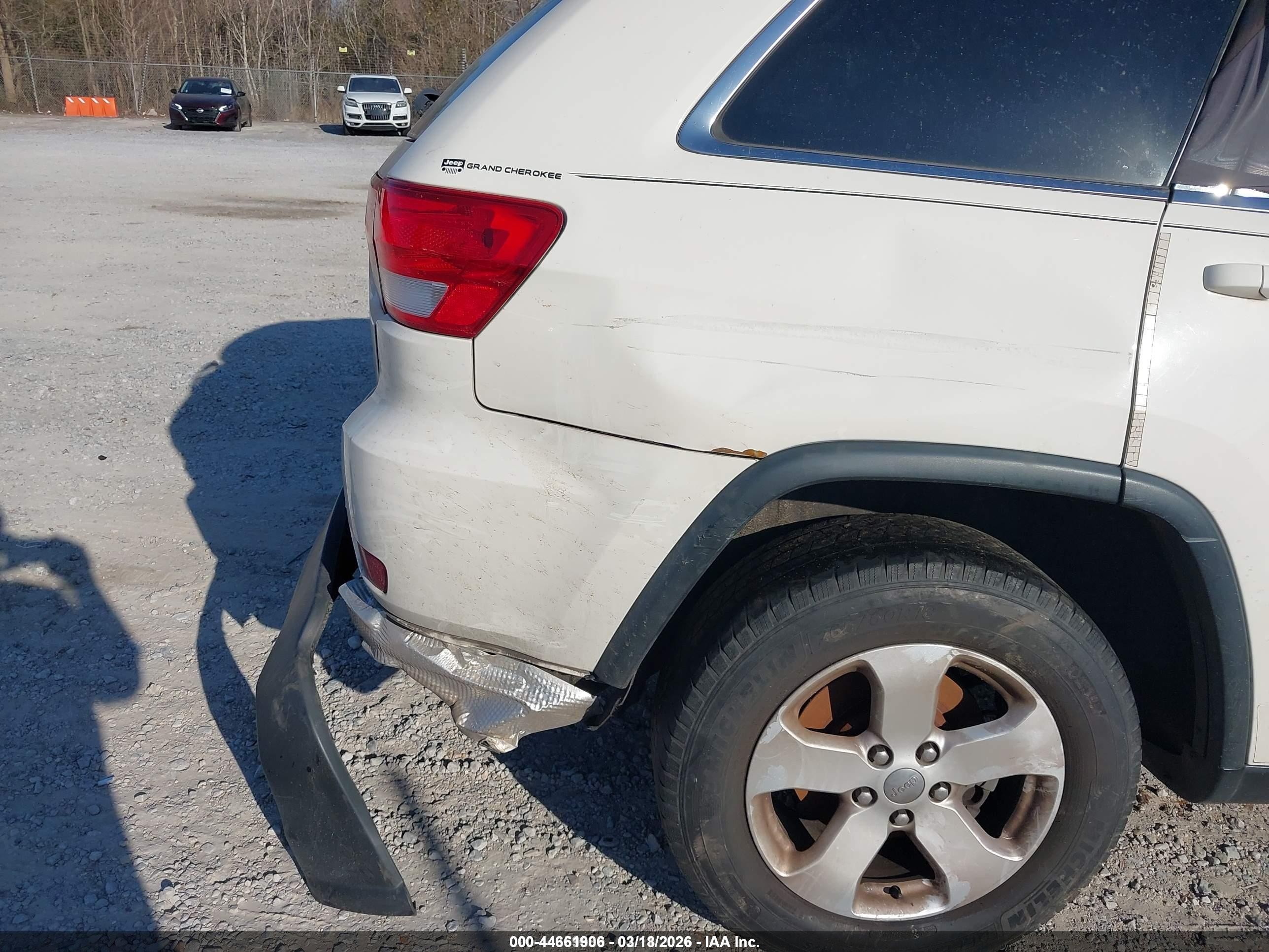 2012 Jeep Grand Cherokee Laredo Белый vin: 1C4RJEAG3CC259517