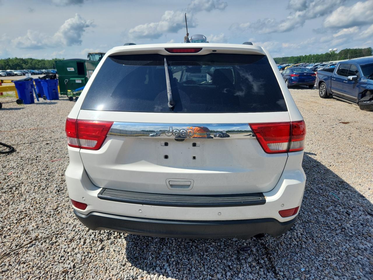 2012 Jeep Grand Cherokee Laredo White vin: 1C4RJEAG3CC291111