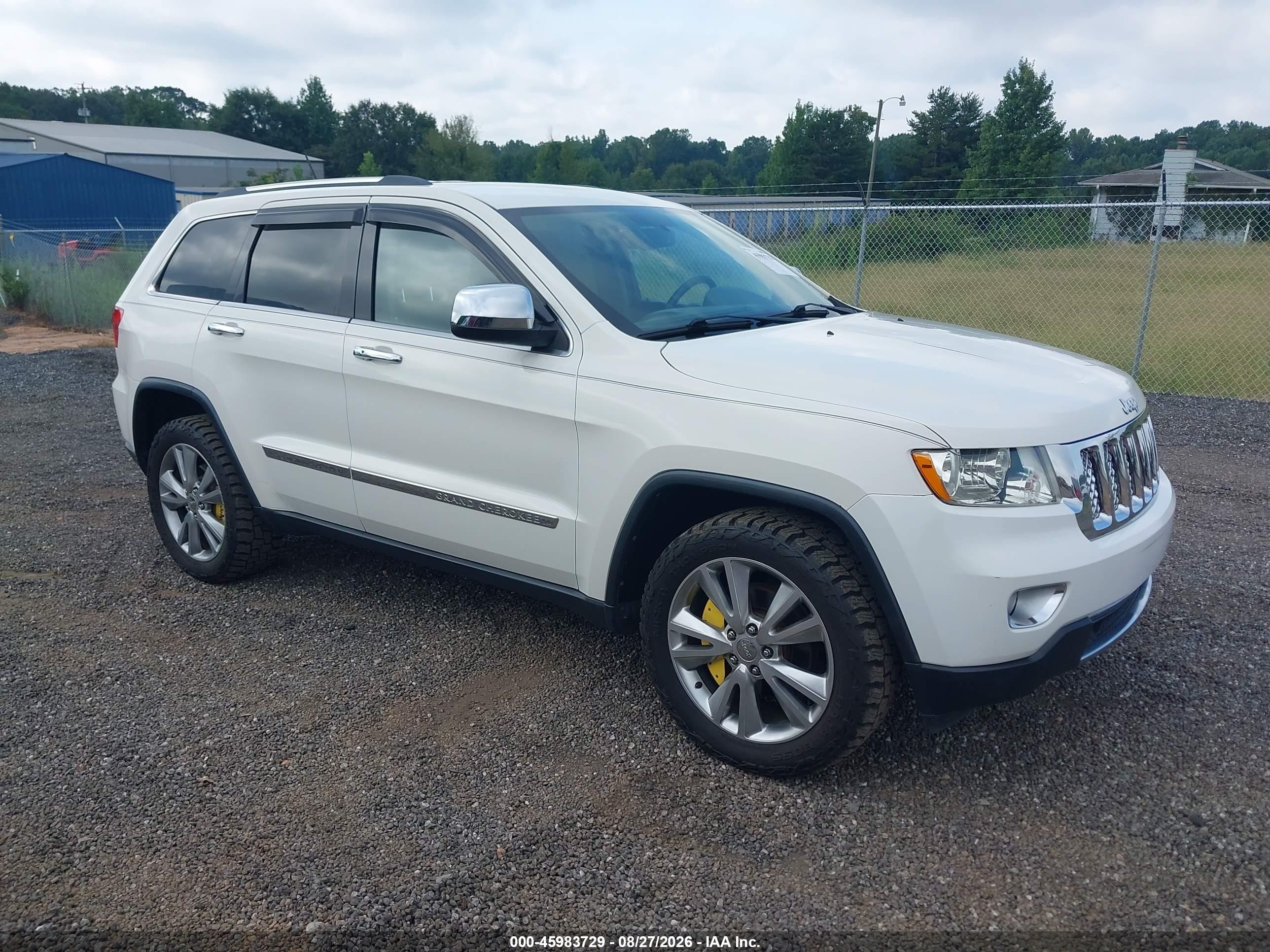 2012 Jeep Grand Cherokee Laredo White vin: 1C4RJEAG3CC311499