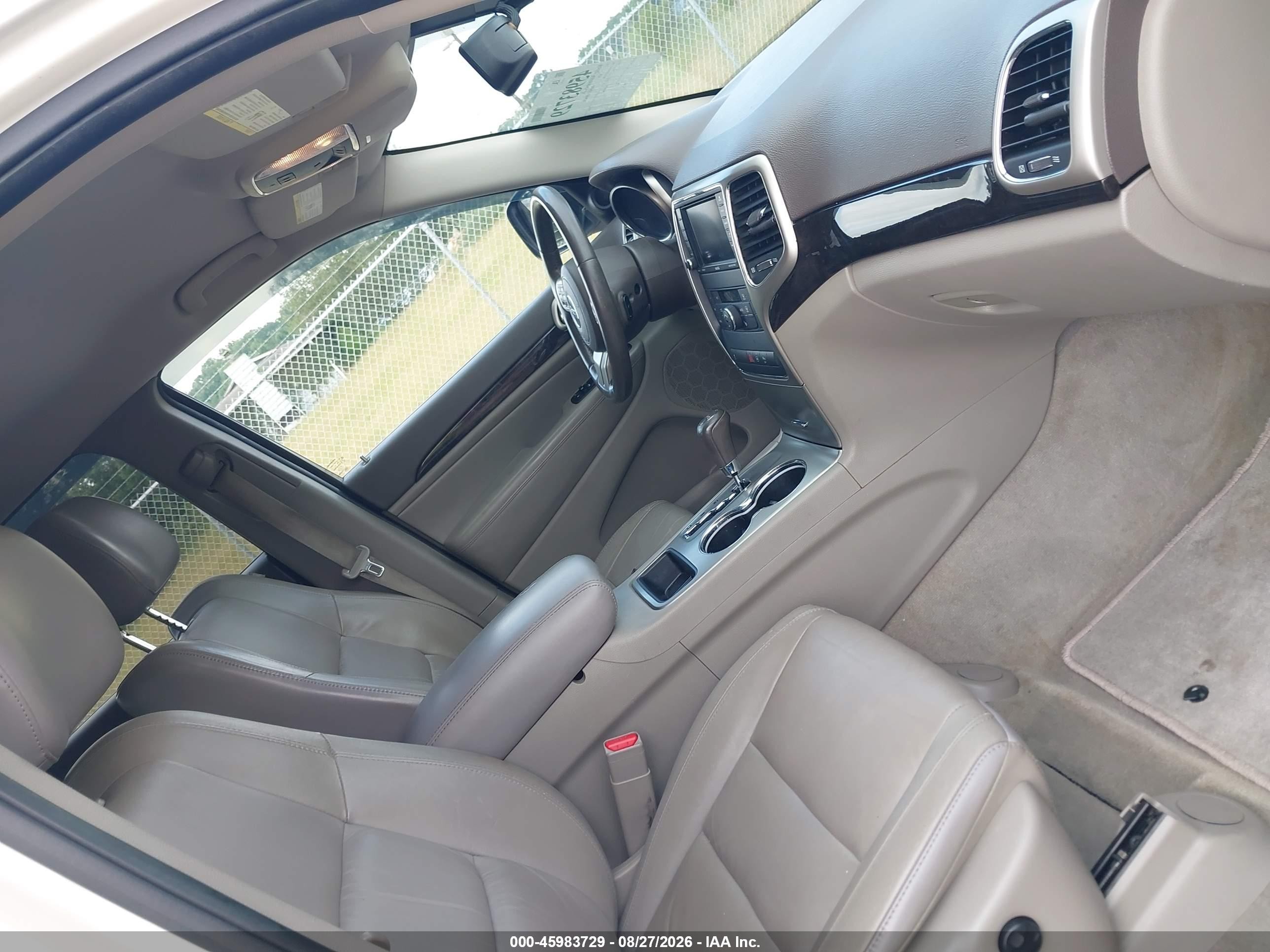 2012 Jeep Grand Cherokee Laredo White vin: 1C4RJEAG3CC311499