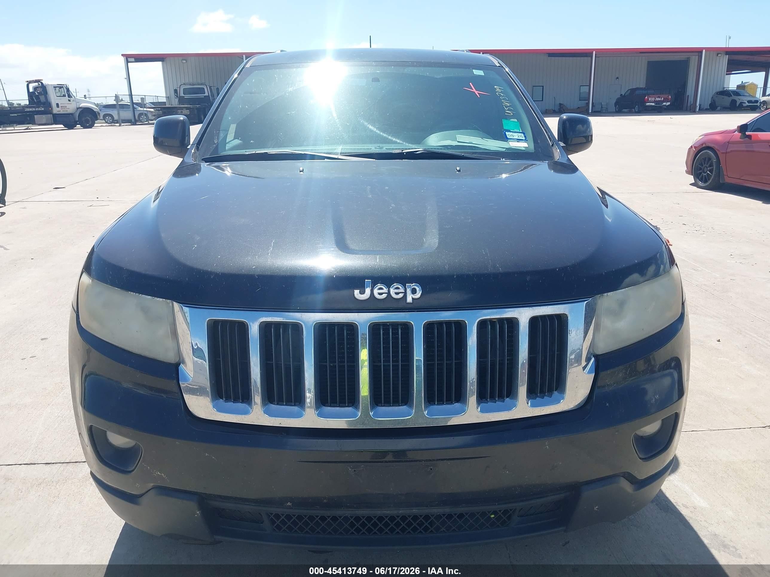 2013 Jeep Grand Cherokee Laredo Black vin: 1C4RJEAG3DC646683