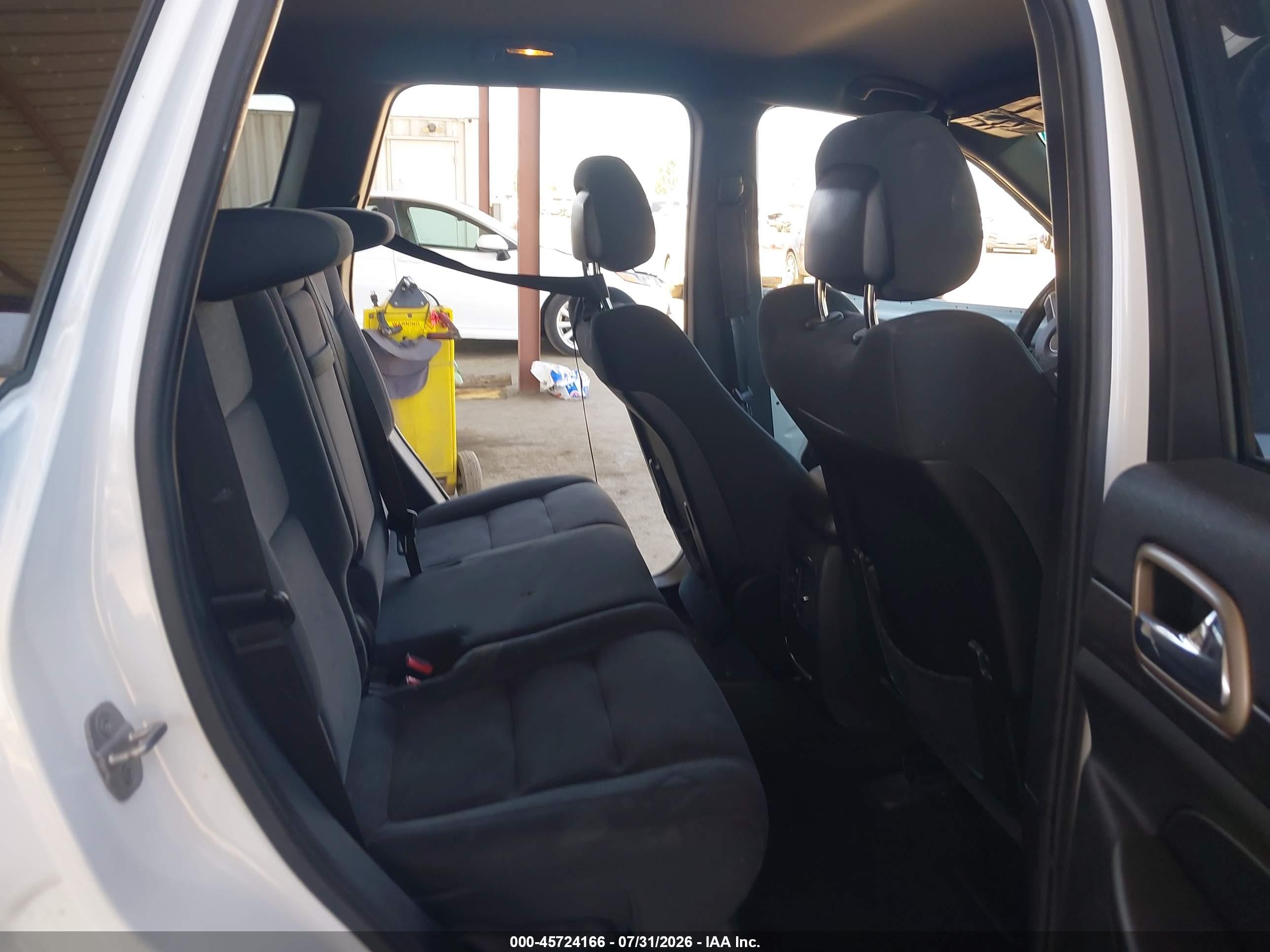 2014 Jeep Grand Cherokee Laredo White vin: 1C4RJEAG3EC120166