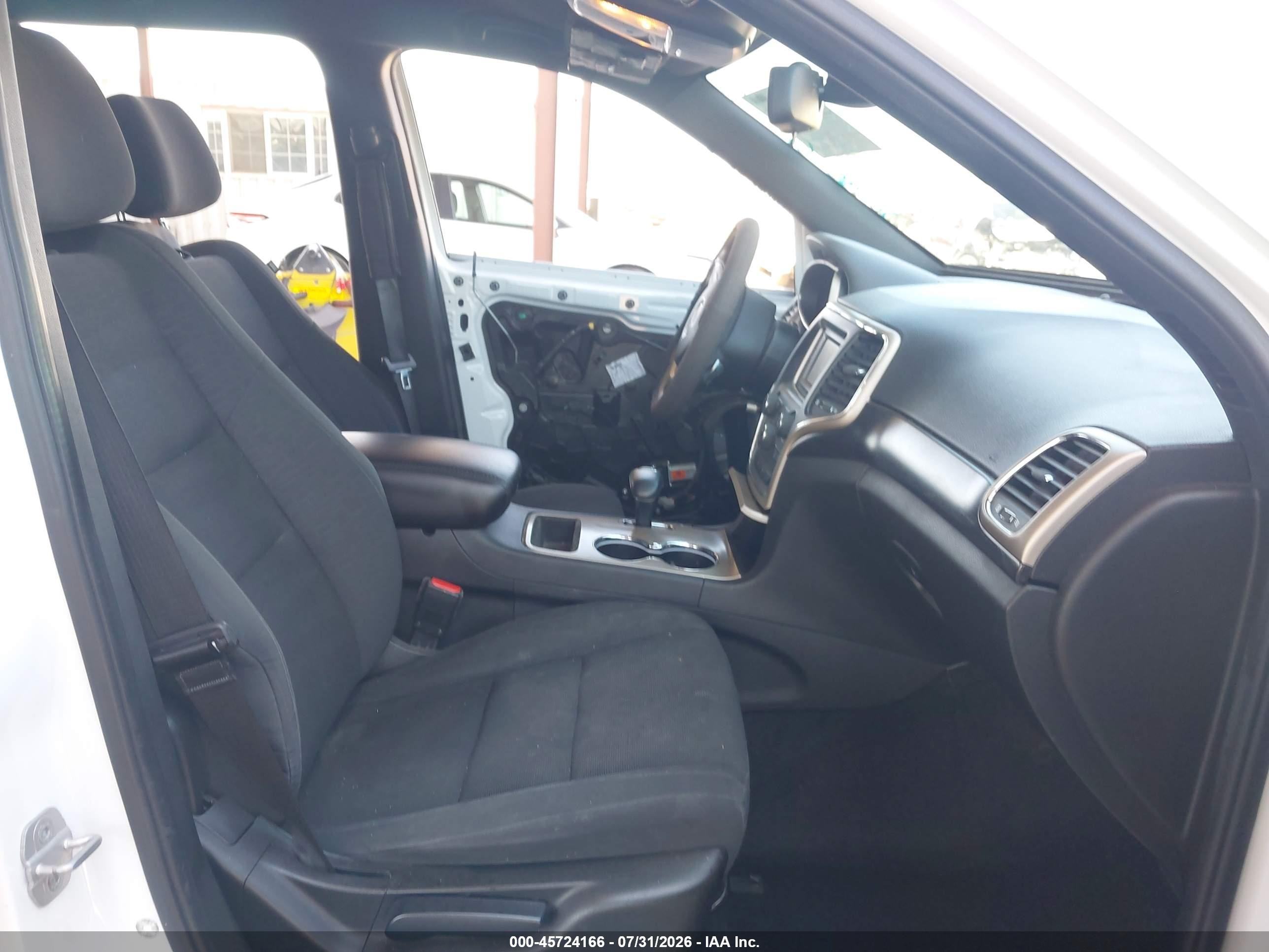2014 Jeep Grand Cherokee Laredo White vin: 1C4RJEAG3EC120166