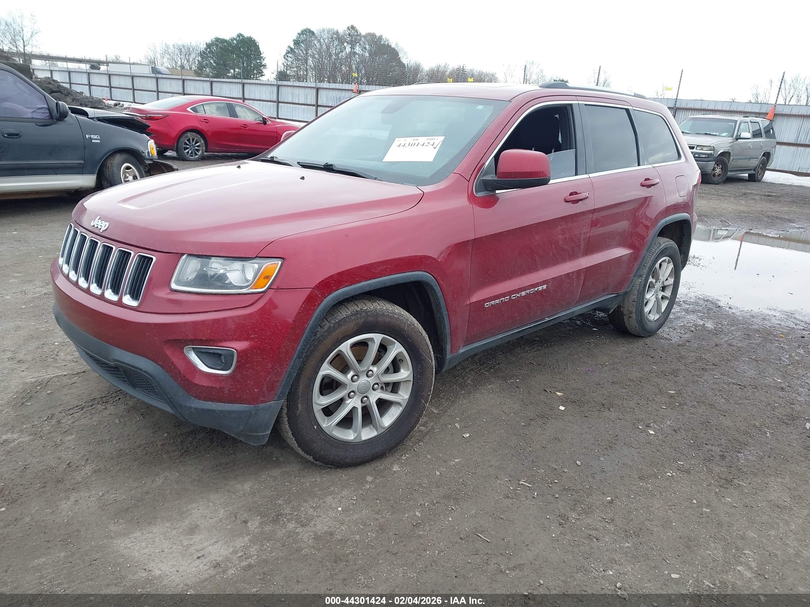 2014 Jeep Grand Cherokee Laredo Burgundy vin: 1C4RJEAG3EC144841