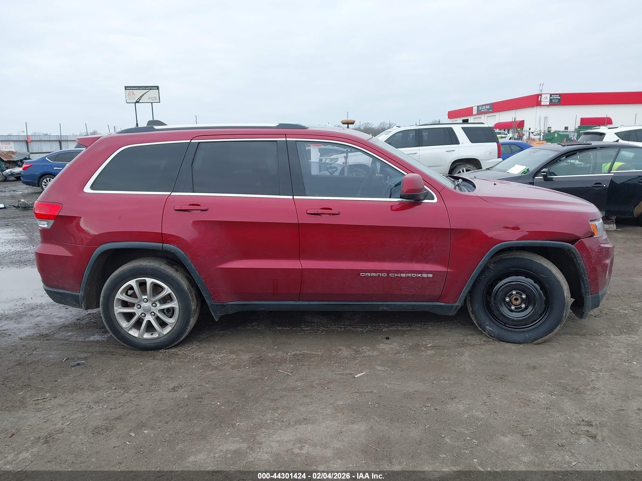 2014 Jeep Grand Cherokee Laredo Burgundy vin: 1C4RJEAG3EC144841