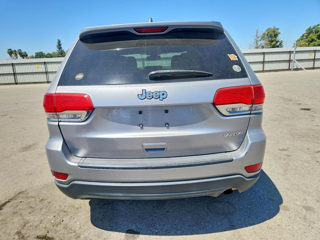 2014 Jeep Grand Cherokee Laredo Silver vin: 1C4RJEAG3EC179444