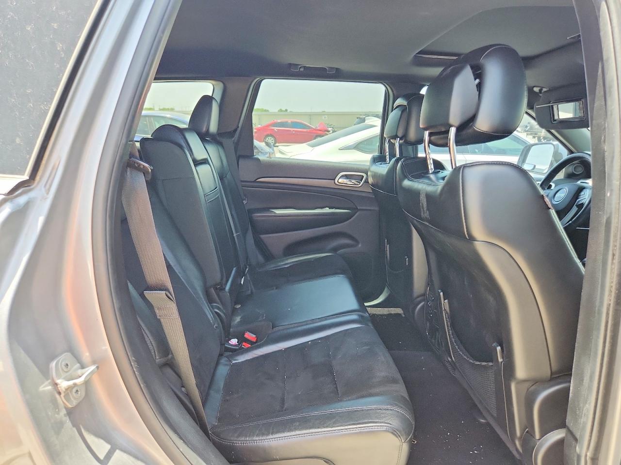 2015 Jeep Grand Cherokee Laredo Silver vin: 1C4RJEAG3FC175301