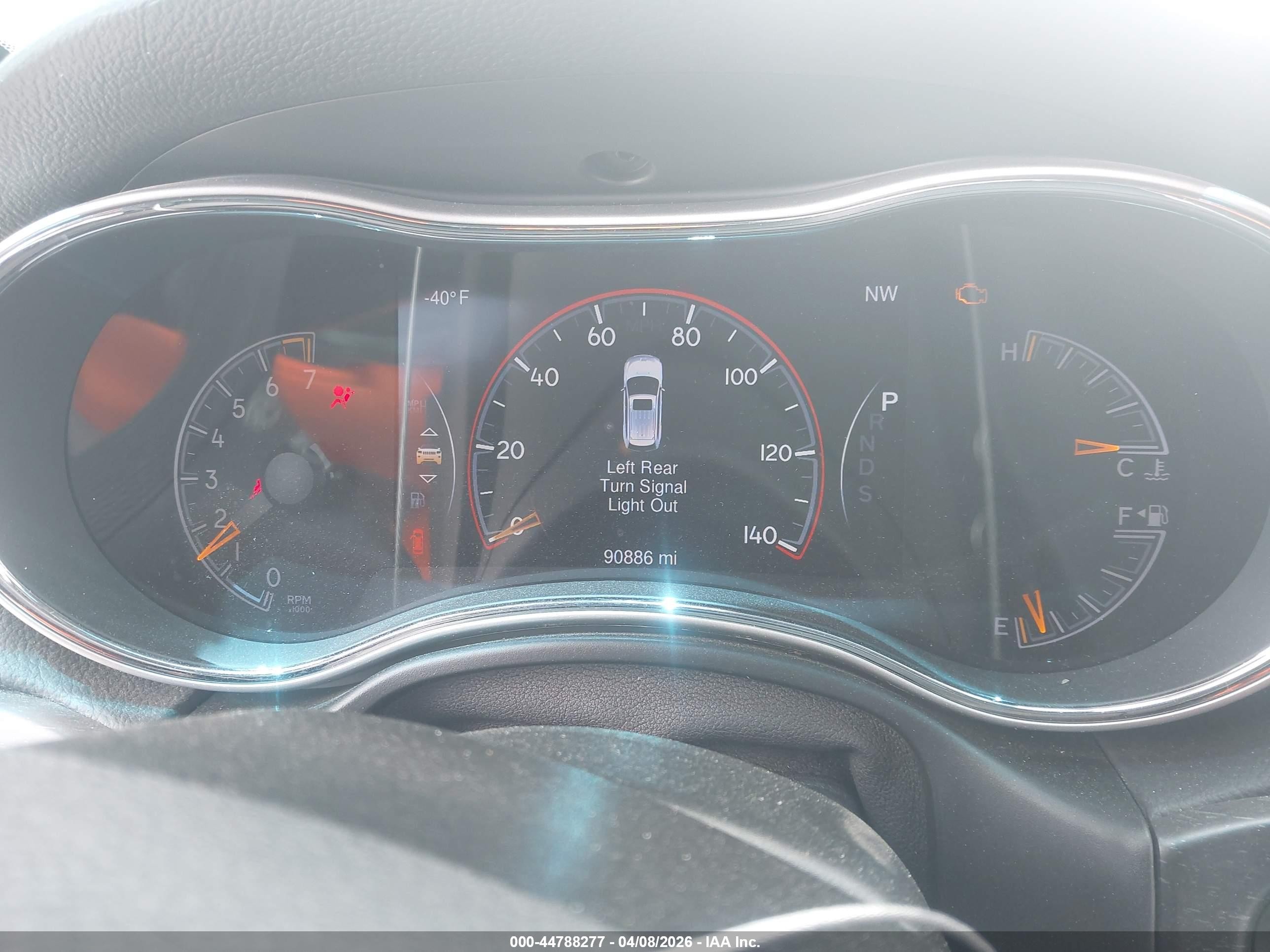 2015 Jeep Grand Cherokee Altitude Белый vin: 1C4RJEAG3FC185035