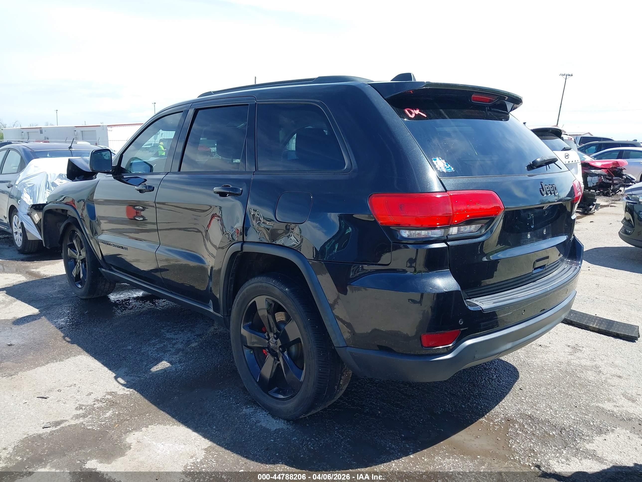 2015 Jeep Grand Cherokee Laredo Черный vin: 1C4RJEAG3FC219359