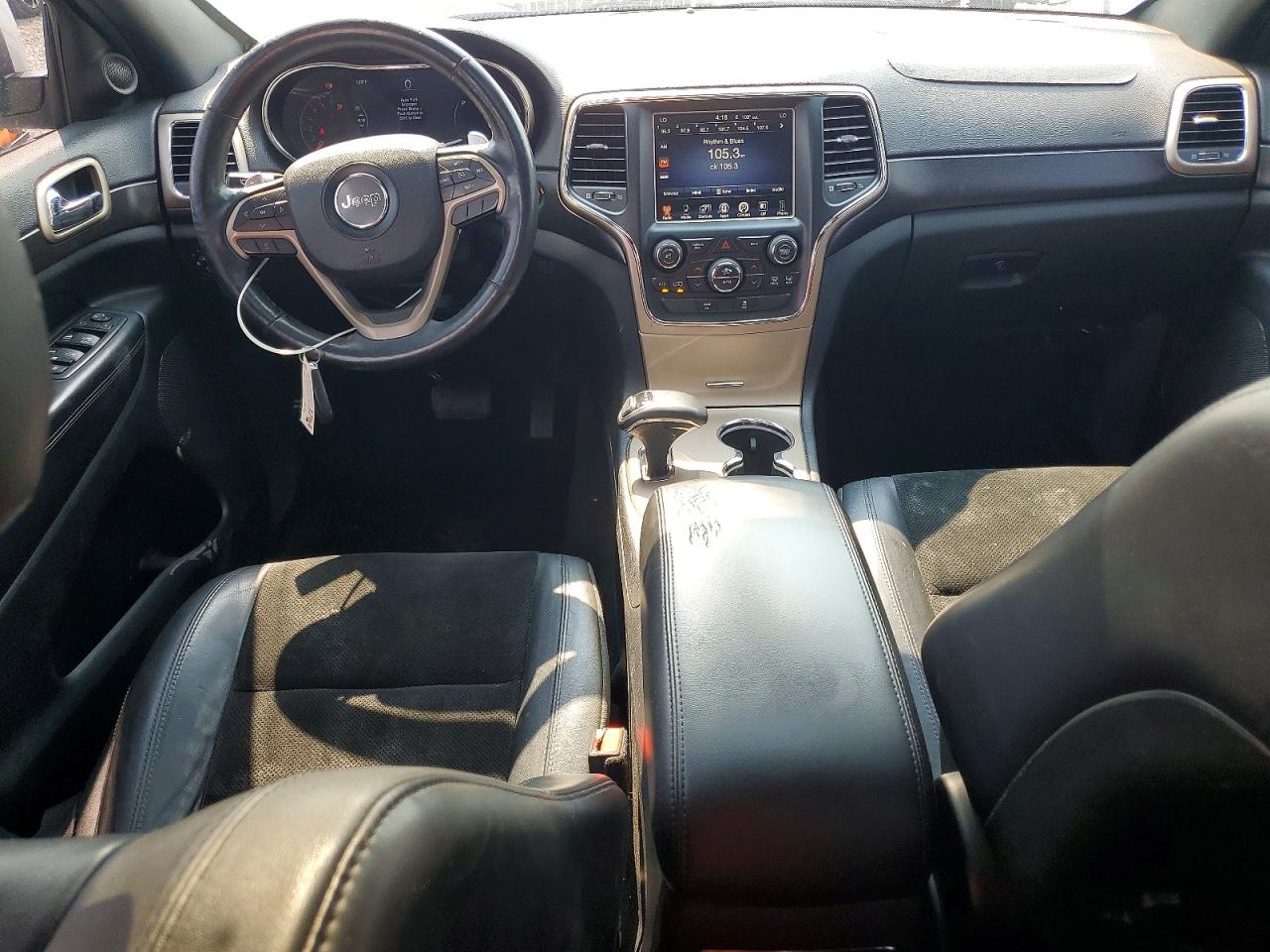 2015 Jeep Grand Cherokee Laredo Белый vin: 1C4RJEAG3FC614173